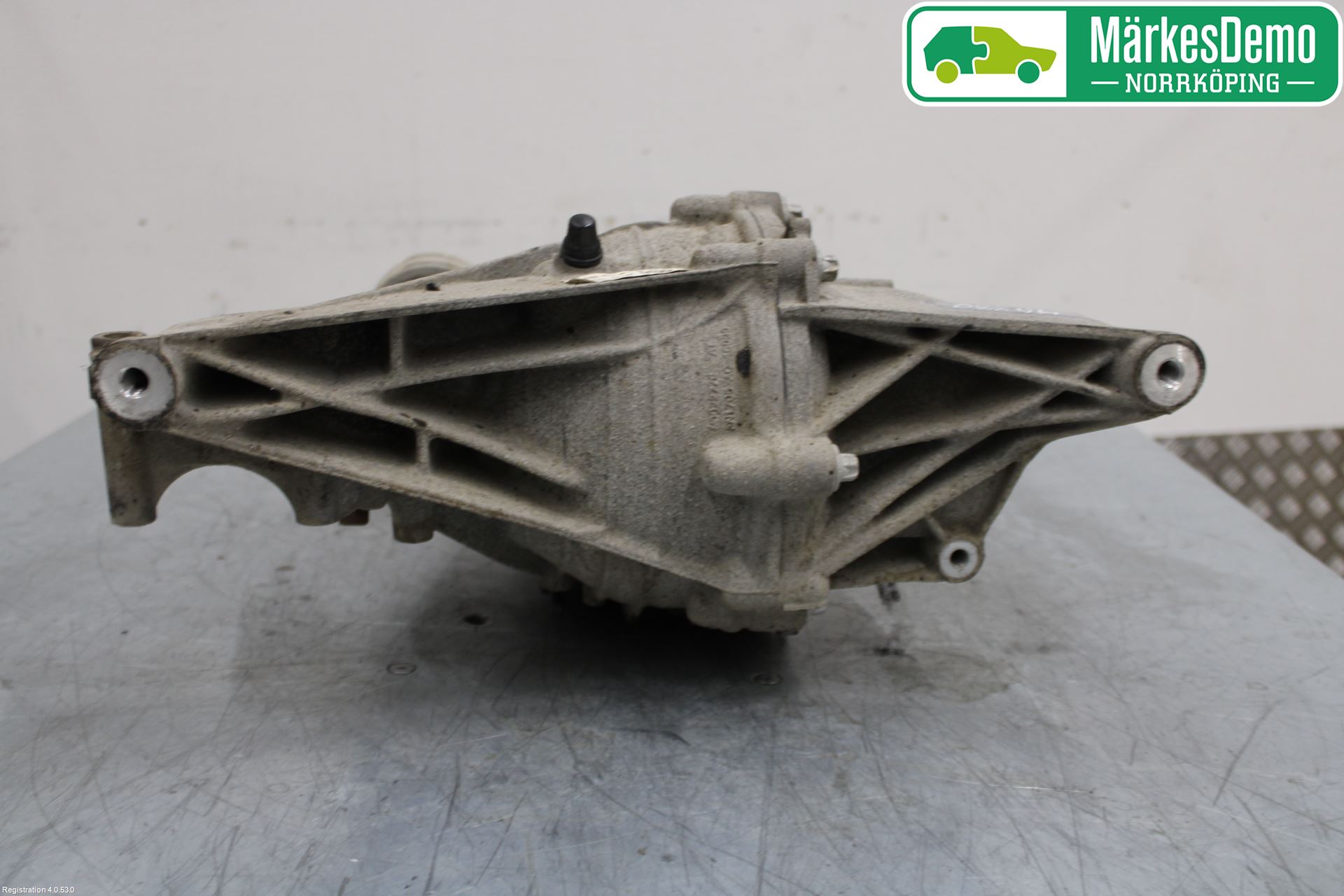 Audi A4/S4 B9 16-19 Bakaksel Kardang Bak -Diff