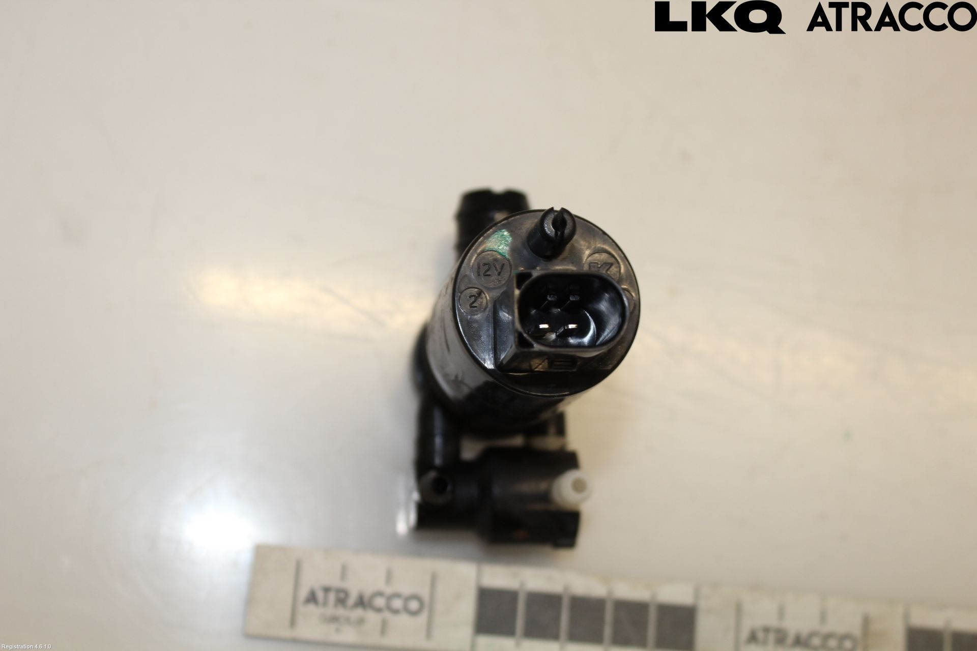 Volvo V90 17->> Spylerpumpe Frontrute