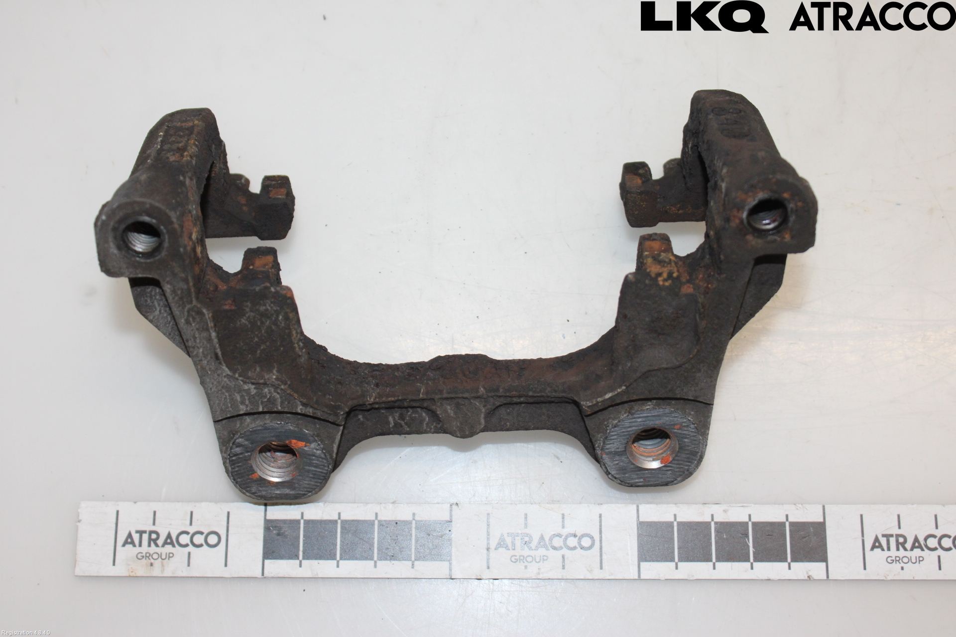 Jaguar XJ X351        10- Bremsecaliper Feste Holder