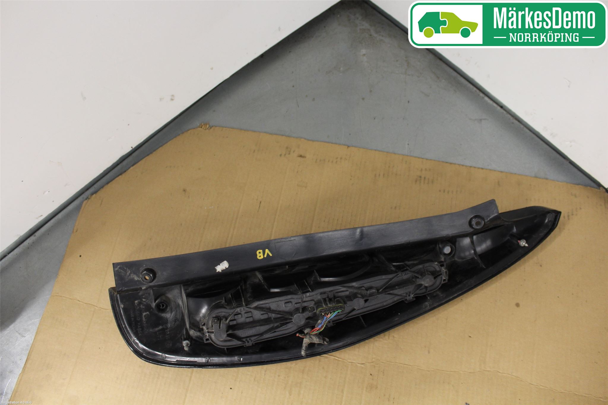 Mitsubishi COLT   04-08 Baklykt Venstre