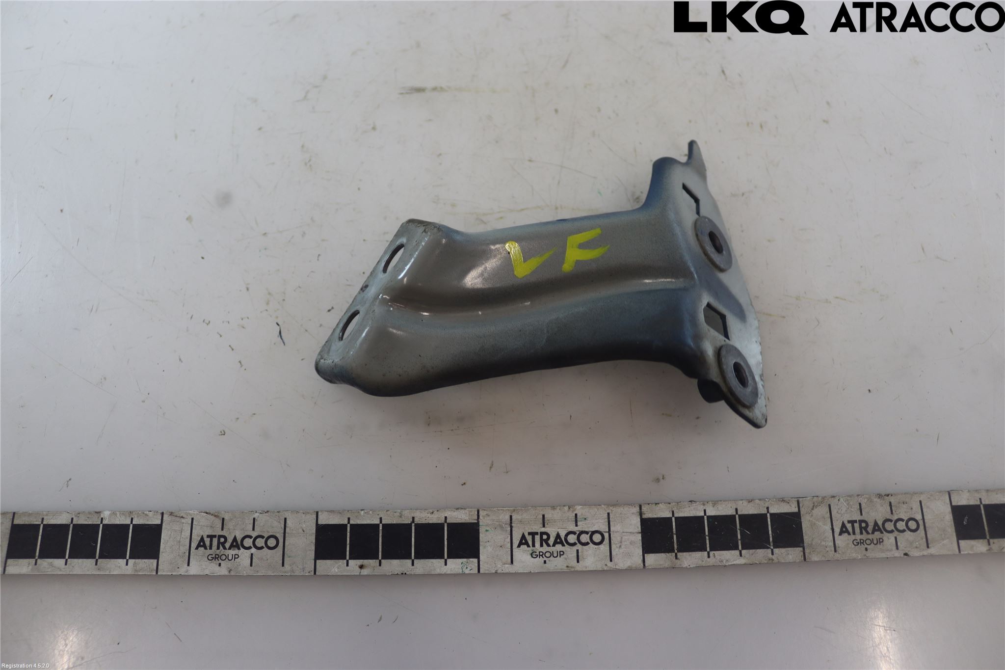 Volkswagen VW JETTA VI 11- Frontskjermfeste Venstre