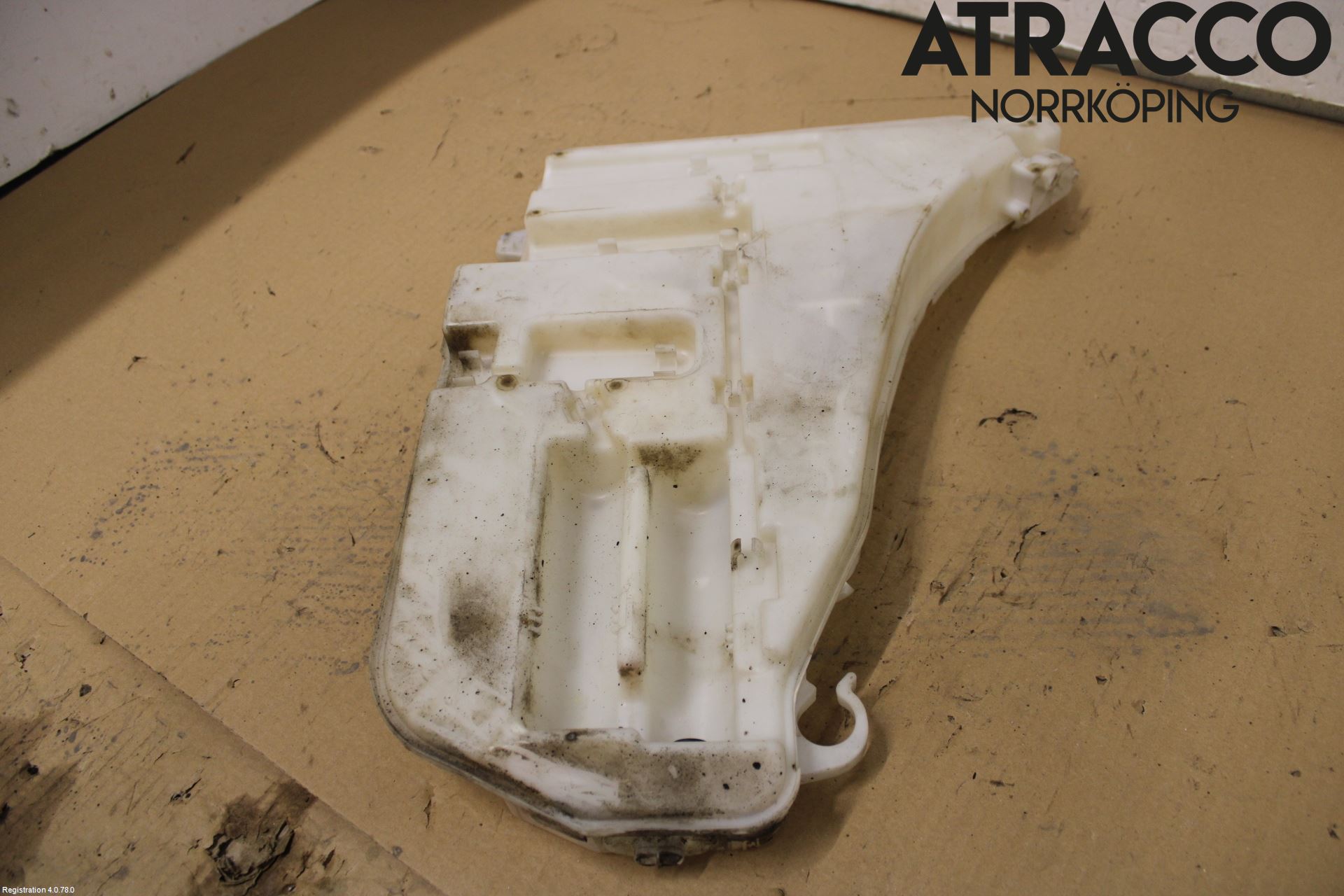 BMW 5 F10/F11/F18 09-17 Spylerbeholder Frontrute-Lykte