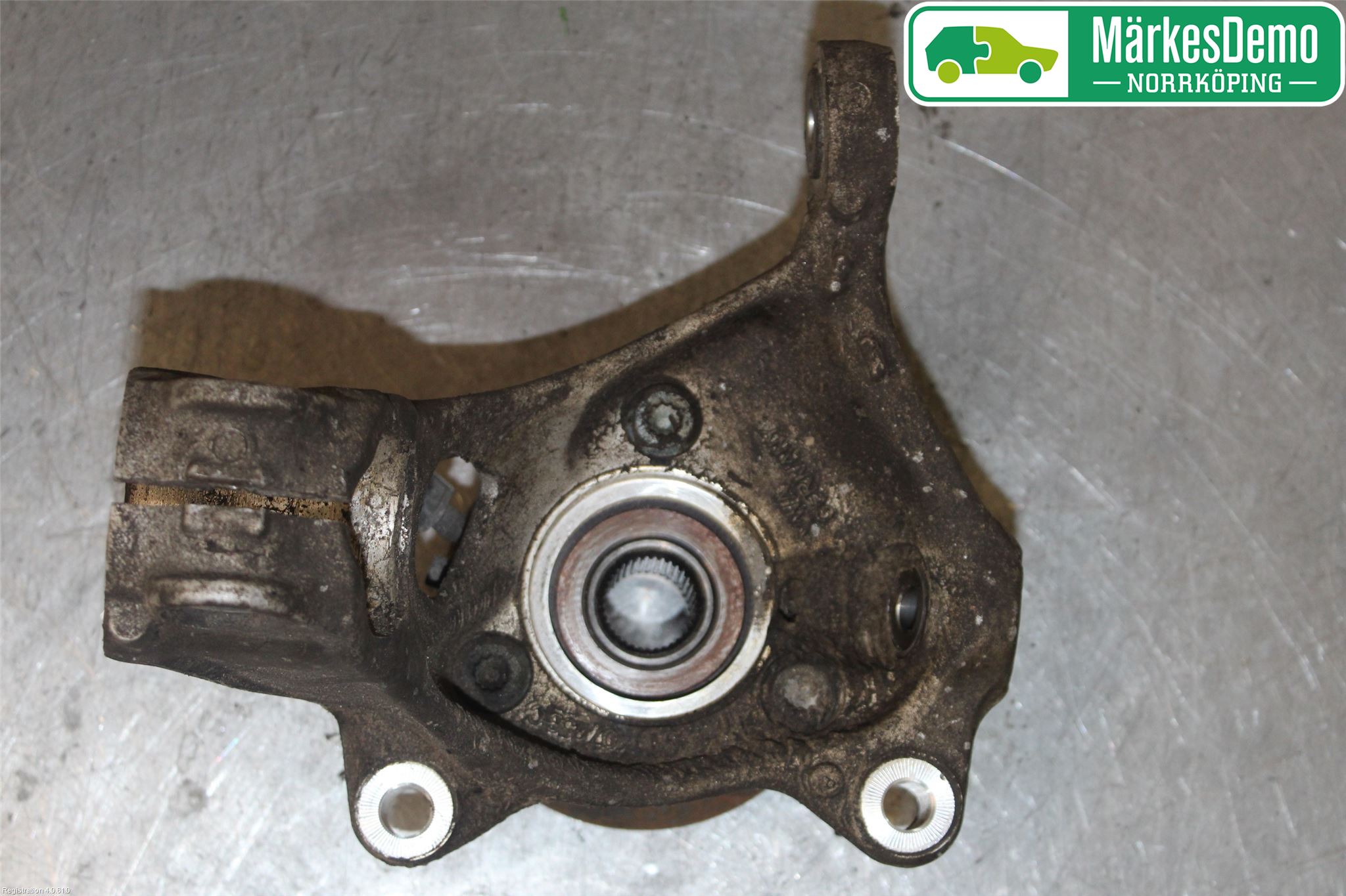 Volkswagen VW PASSAT 15-19 Spindel Hf