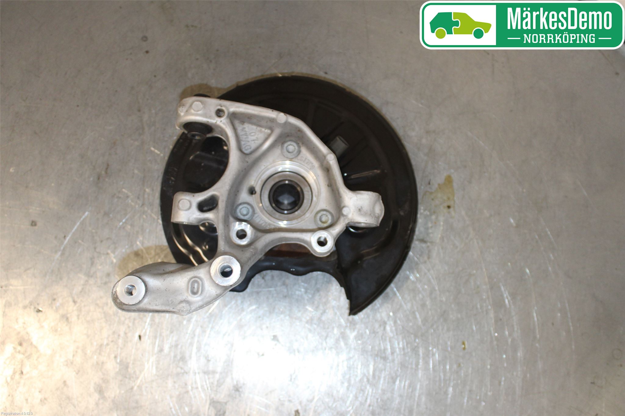 Volkswagen VW PASSAT 15-19 Spindel Vb