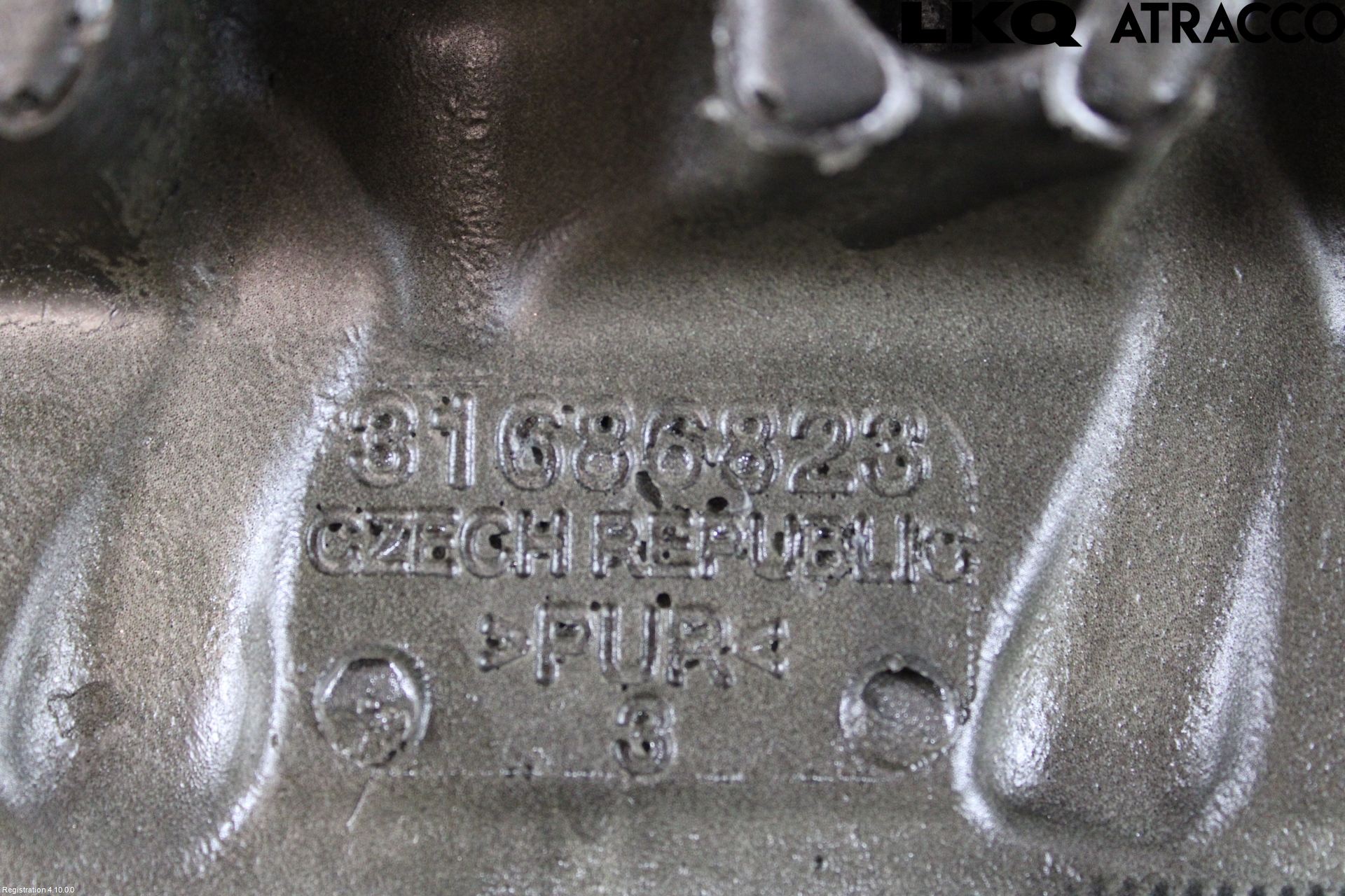 Volvo V90 17->> Motor Deksel Over Motor