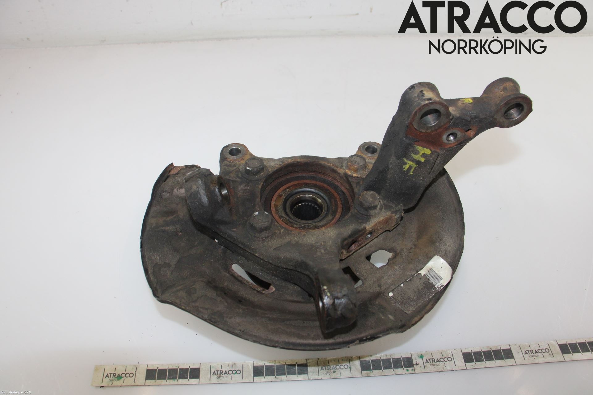 Toyota AVENSIS 09-15 Spindel Hf