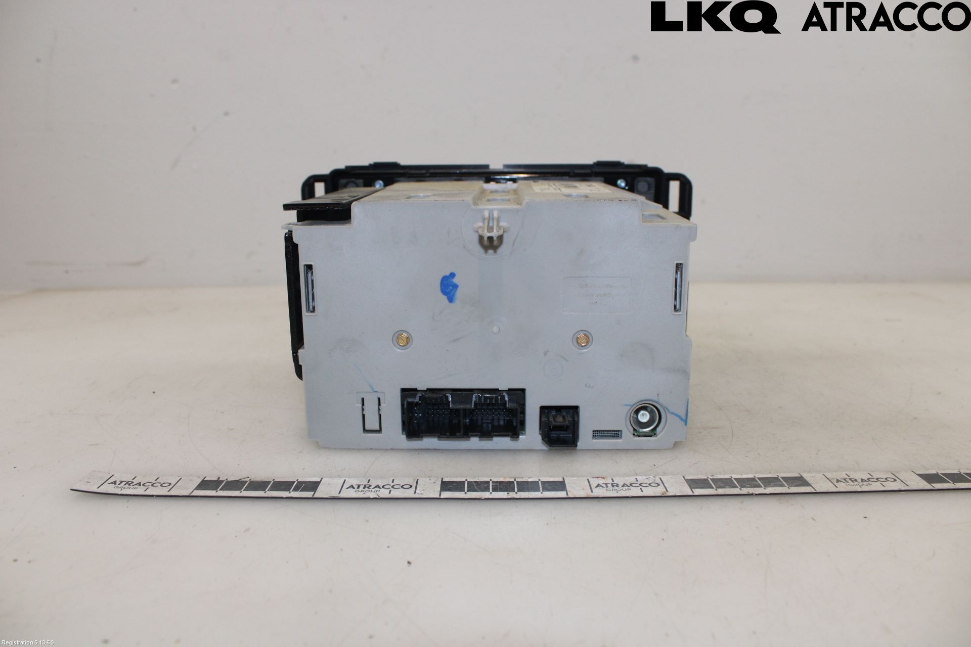 Chevrolet AVALANCHE Stereo Radio Med Cd