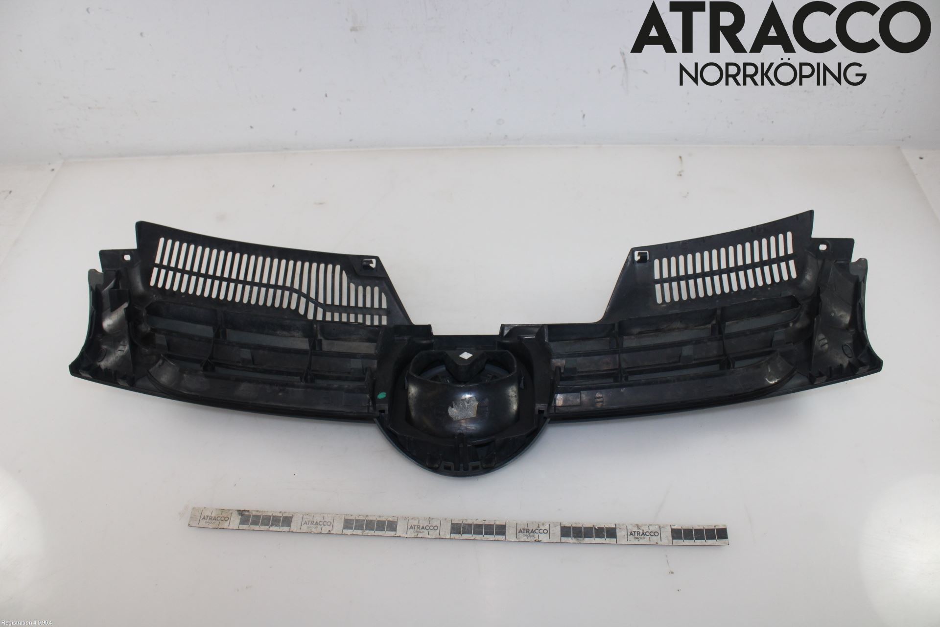 Volkswagen VW GOLF V 04-09 Grill Komplett