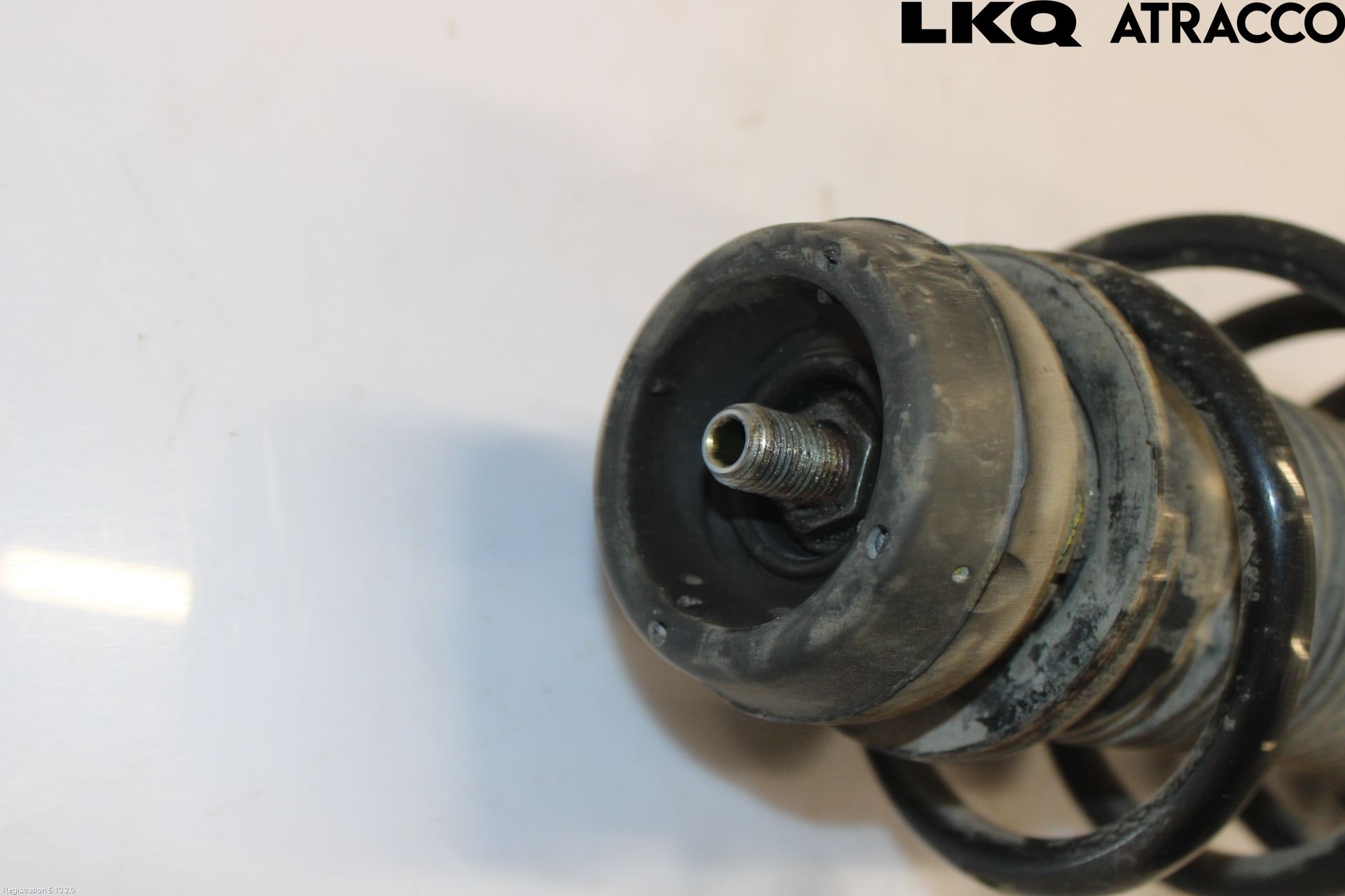 Volkswagen VW POLO 10-17 Fjærbein Foran Venstre