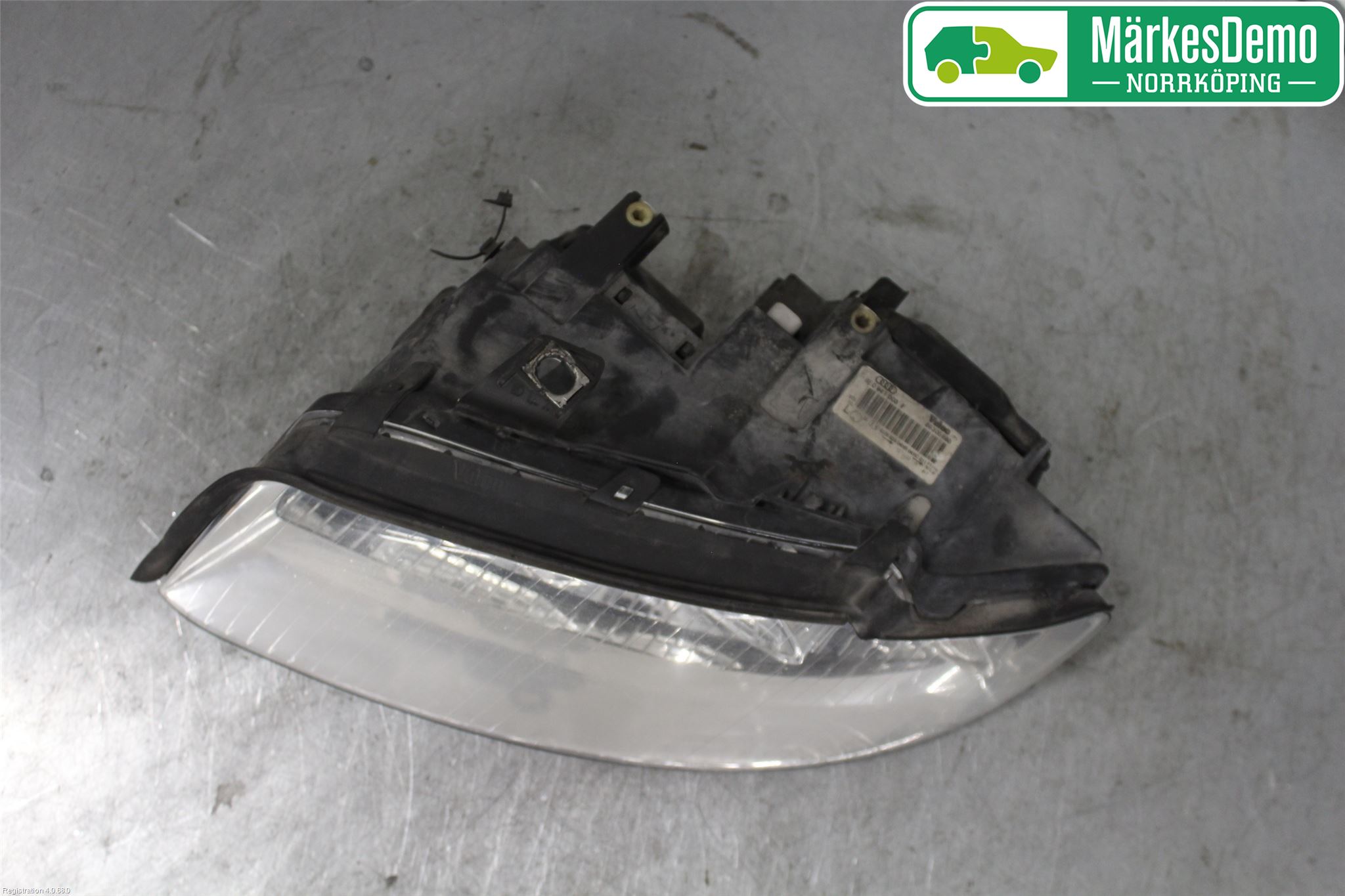 Audi A4/S4 01-05 Frontlykt Venstre