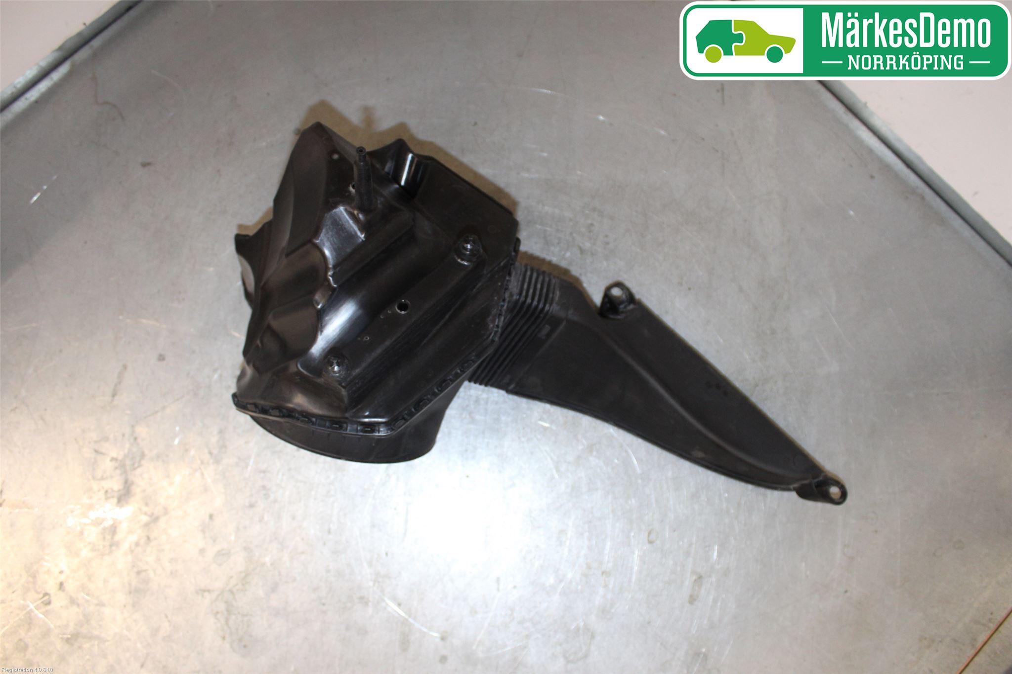 Audi A6 F2/C8 19- Luftfilter Boks