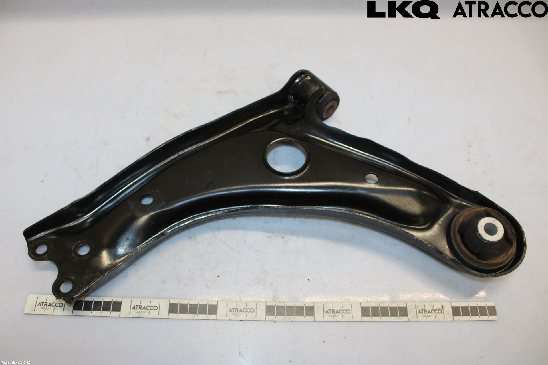 Toyota YARIS XP21 20- Bærearm Foran Høyre Nedre