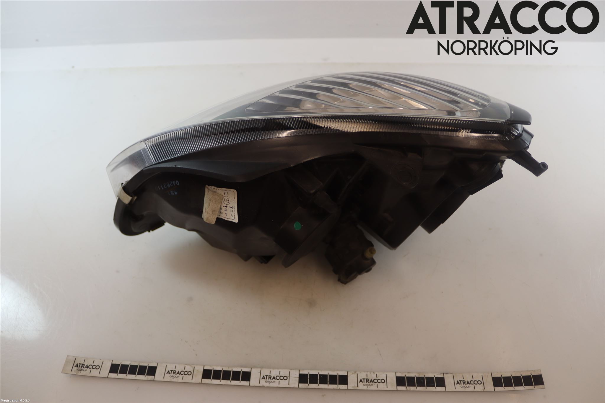 Kia PICANTO    04-11 Frontlykt Høyre