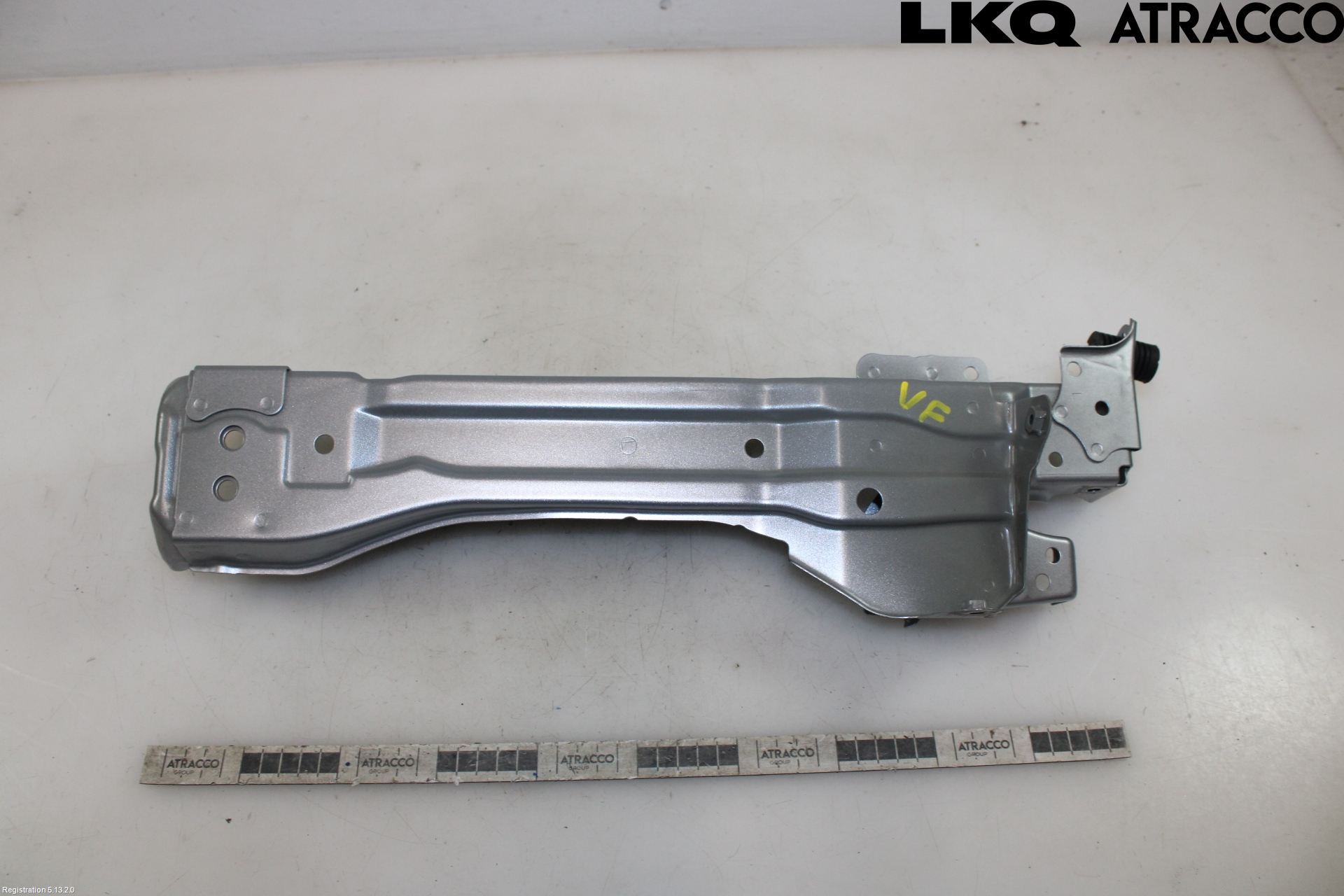 Lexus UX/300e 19- Radiator Feste - Ramme - Bjelk