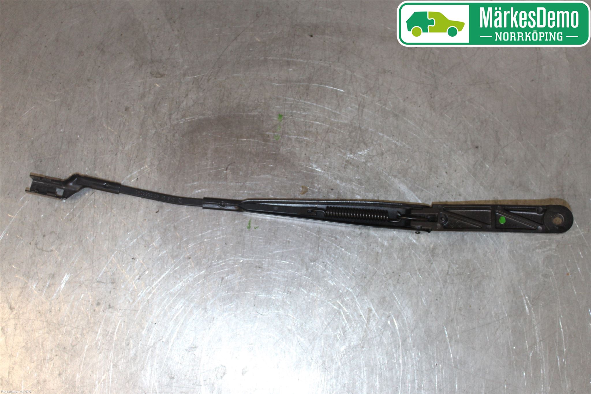 Volkswagen VW GOLF / E-GOLF VII 13-20 Viskerarm-Armer Frontrute