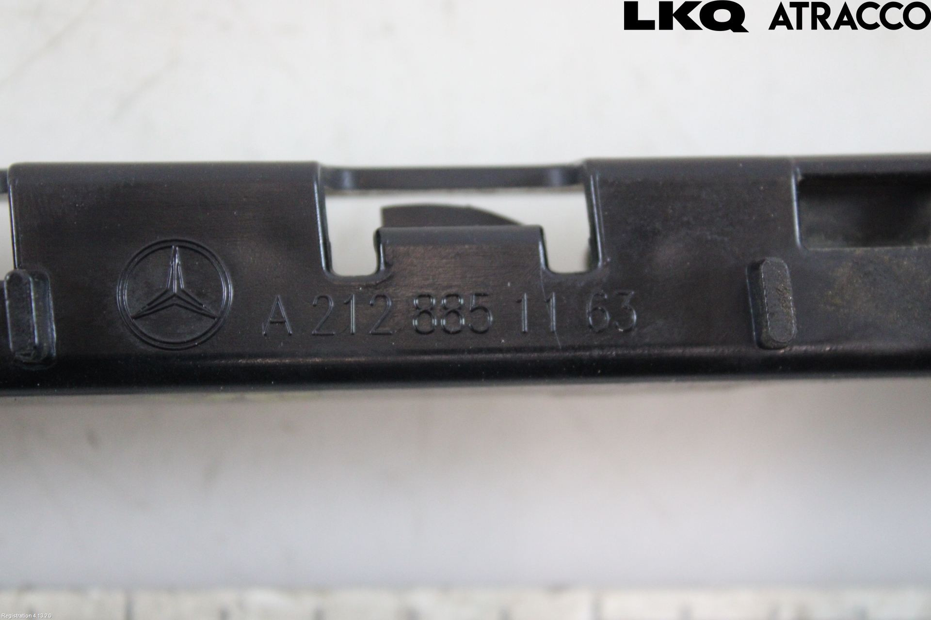Mercedes-Benz MB E-KLASS (W212) 09-16 Støtfangerfeste Bak Venstre