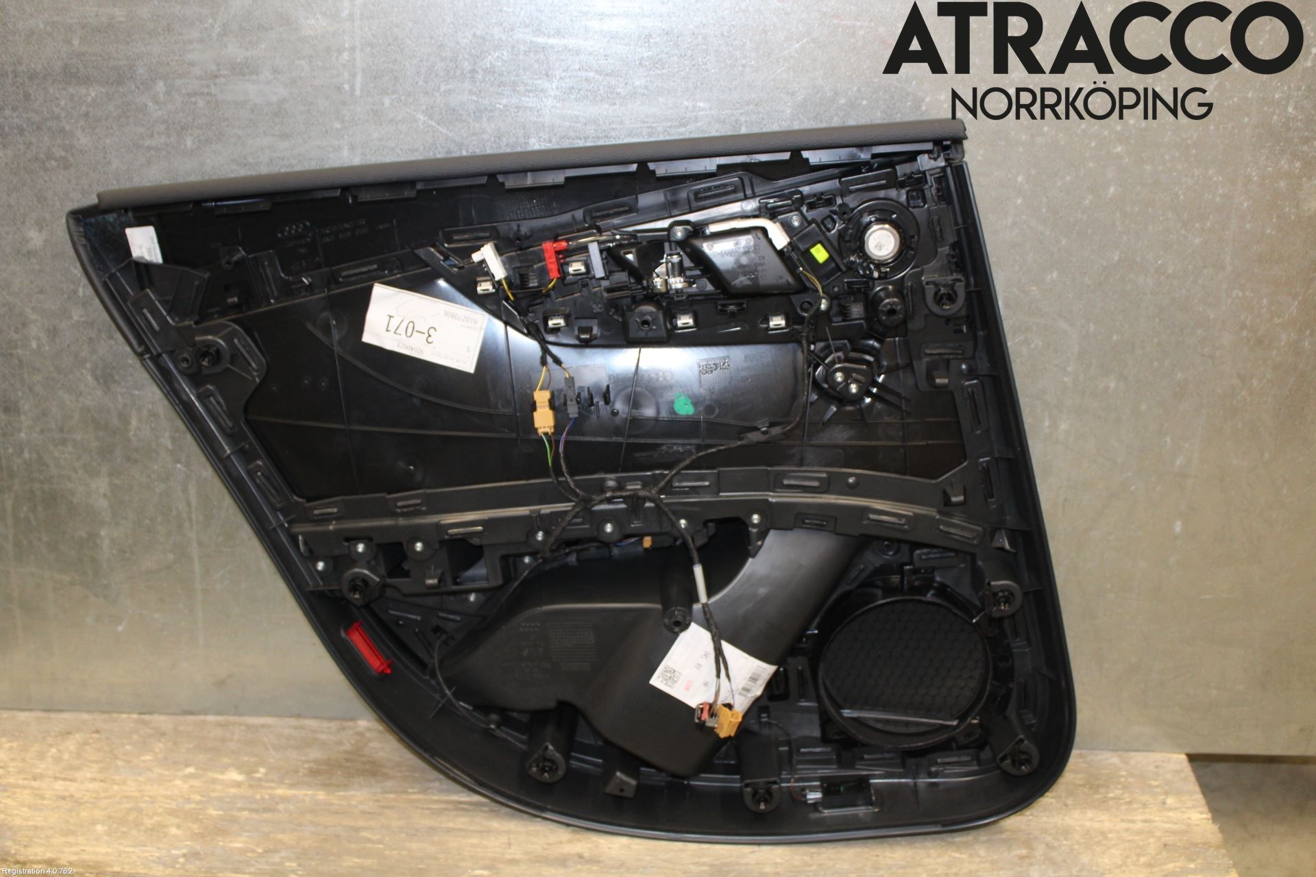 Audi A4/S4 B9 20- Innr Dørtrekk Høyre