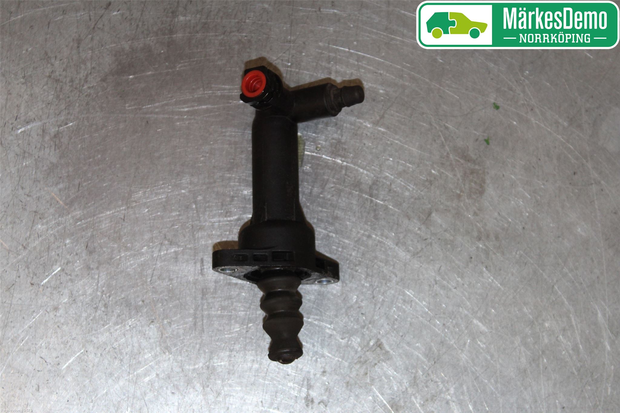 Volkswagen VW POLO 10-17 Clutch Sylinder Slave