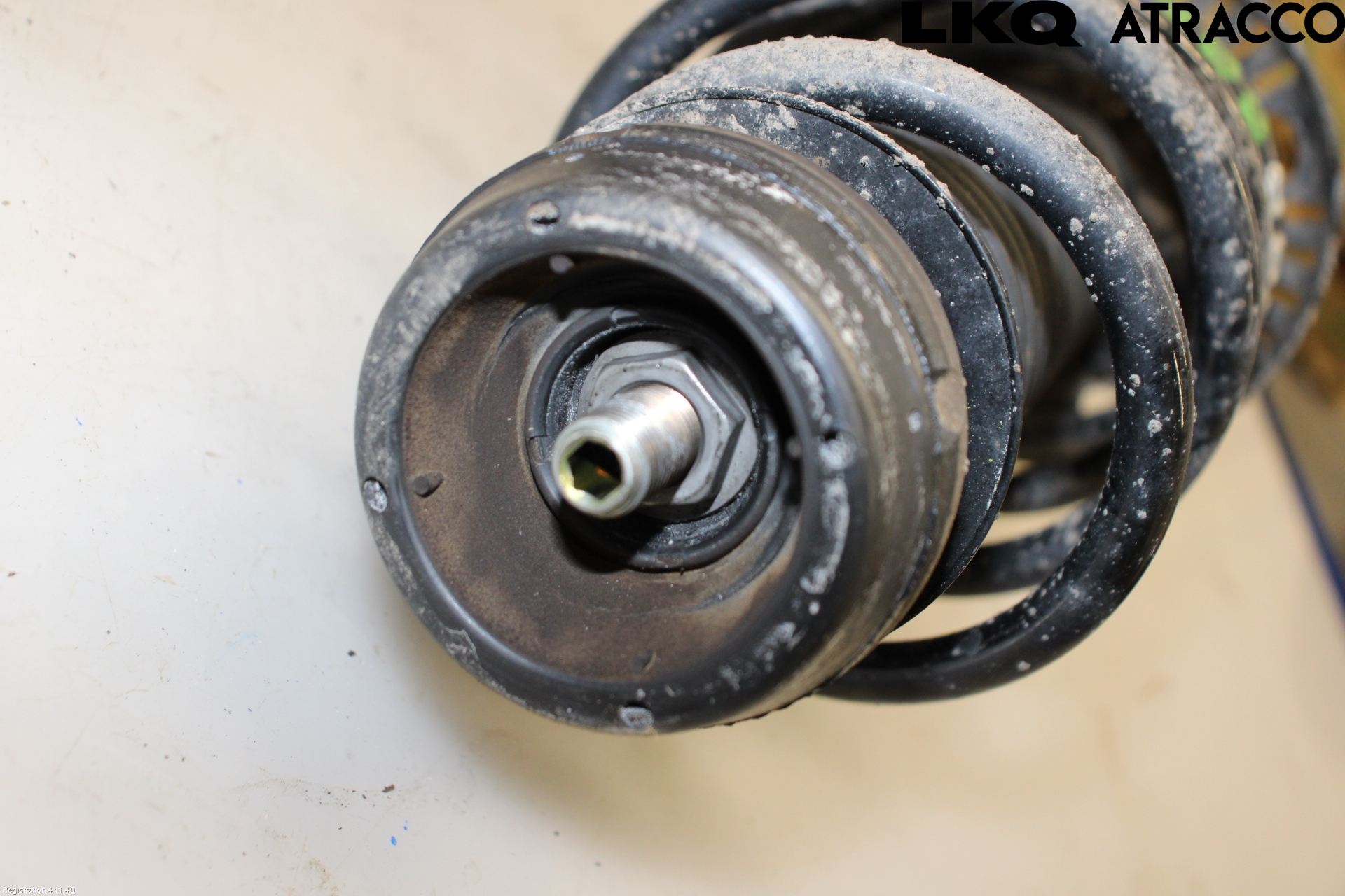 Volkswagen VW POLO 10-17 Fjærbein Foran Venstre