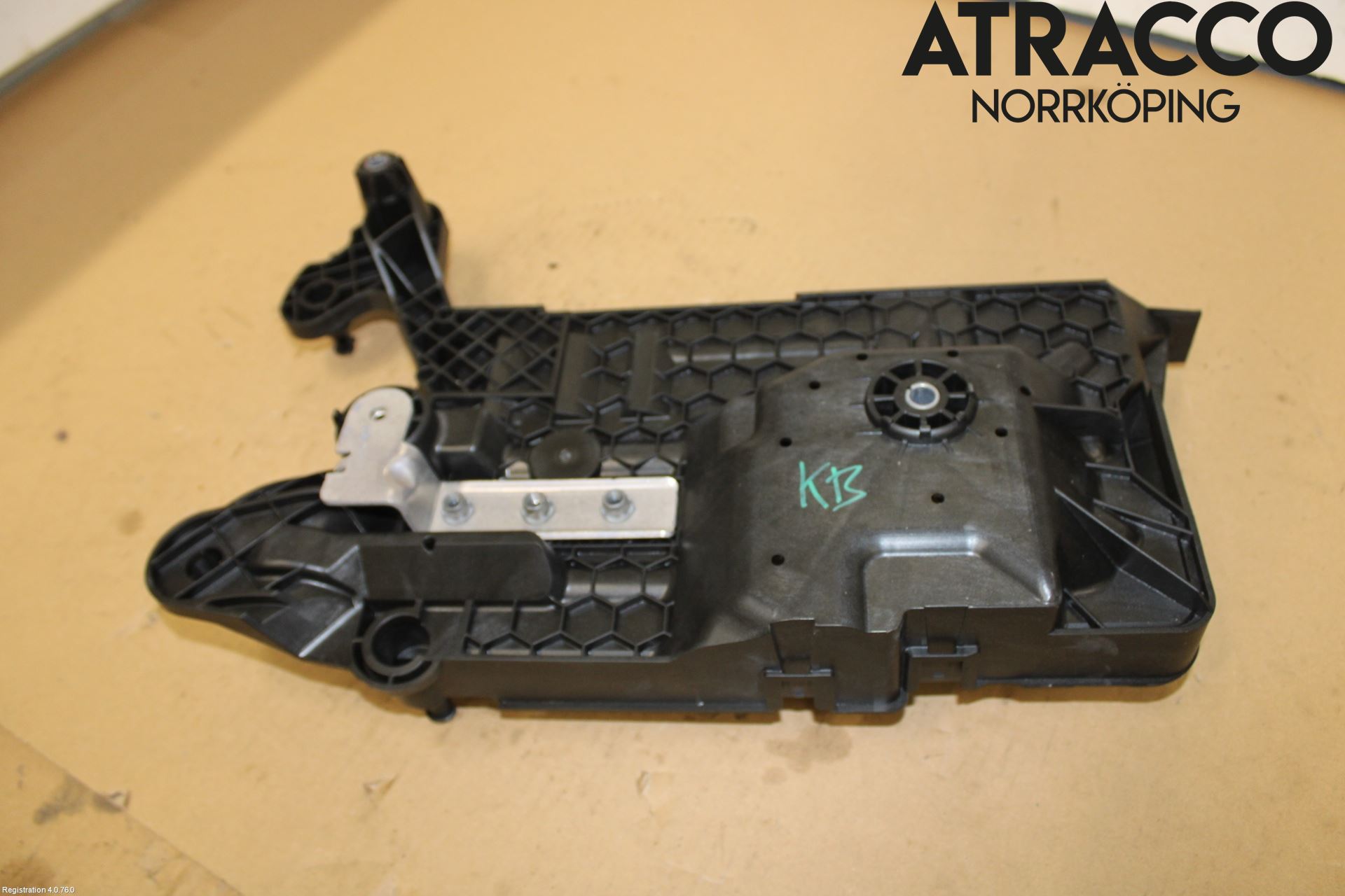 Seat LEON 20- Batterikasse - Feste - Holder