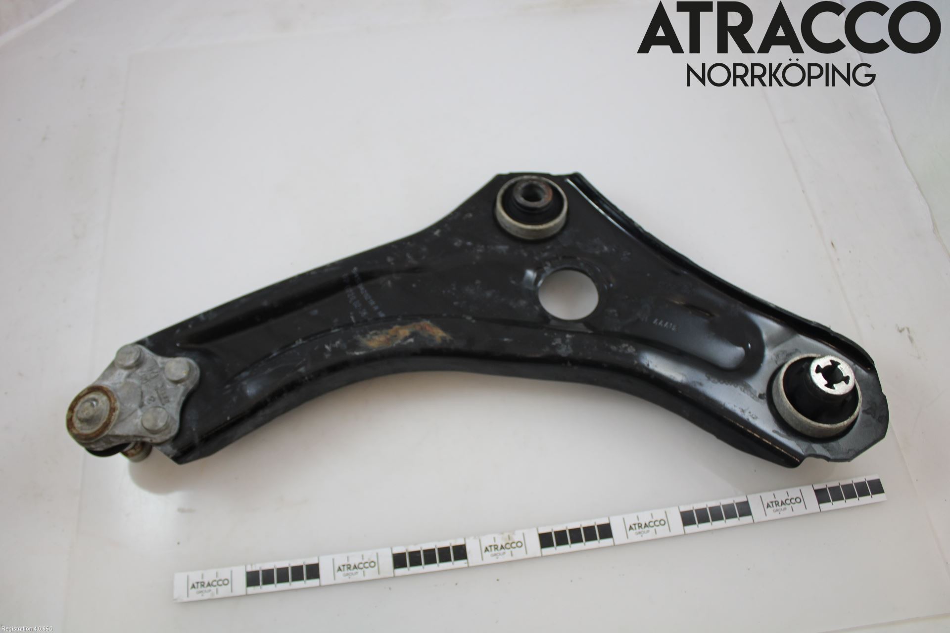 Renault MEGANE IV 16-23 Bærearm Foran Høyre Nedre