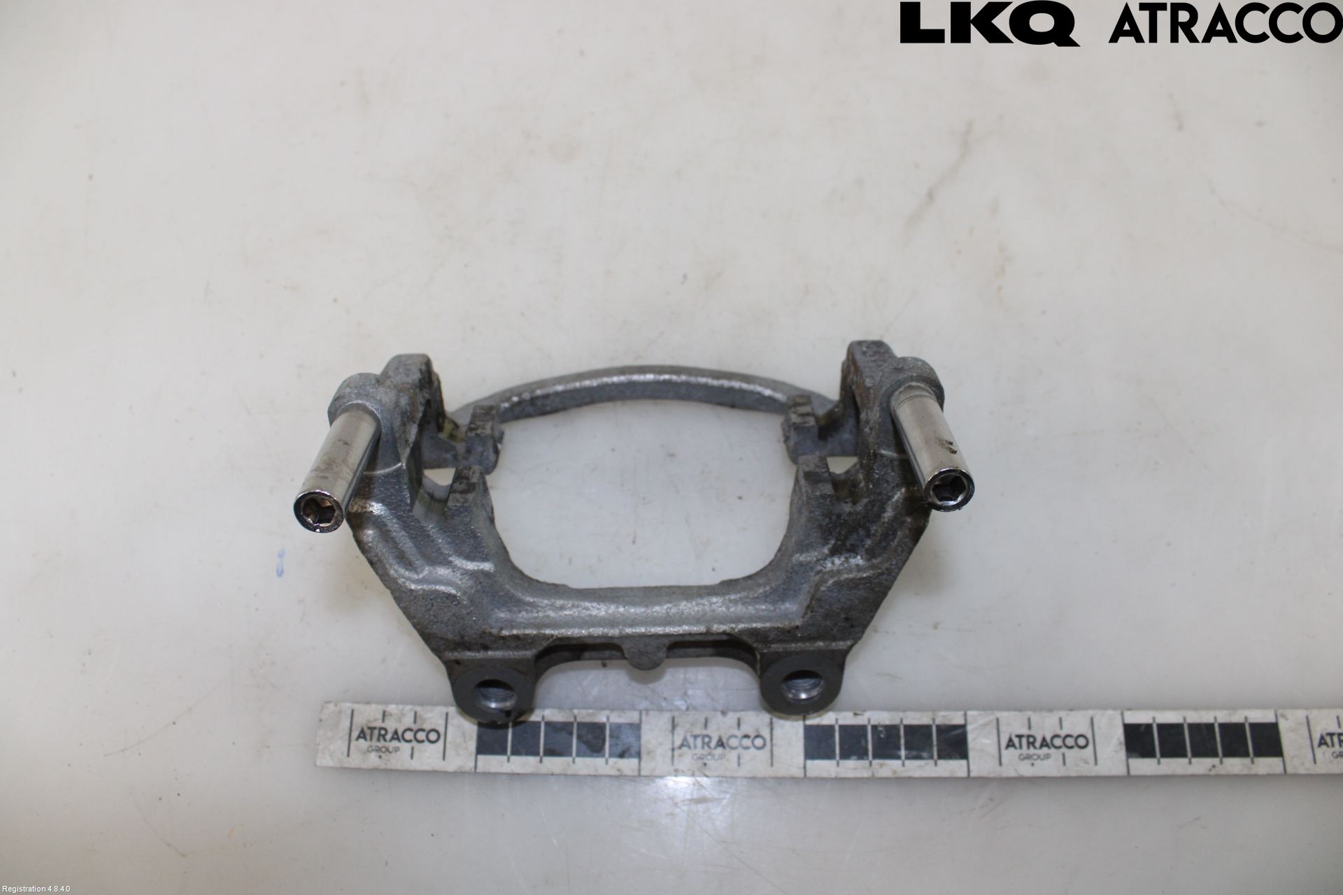 MG 4 23- Bremsecaliper Feste Holder
