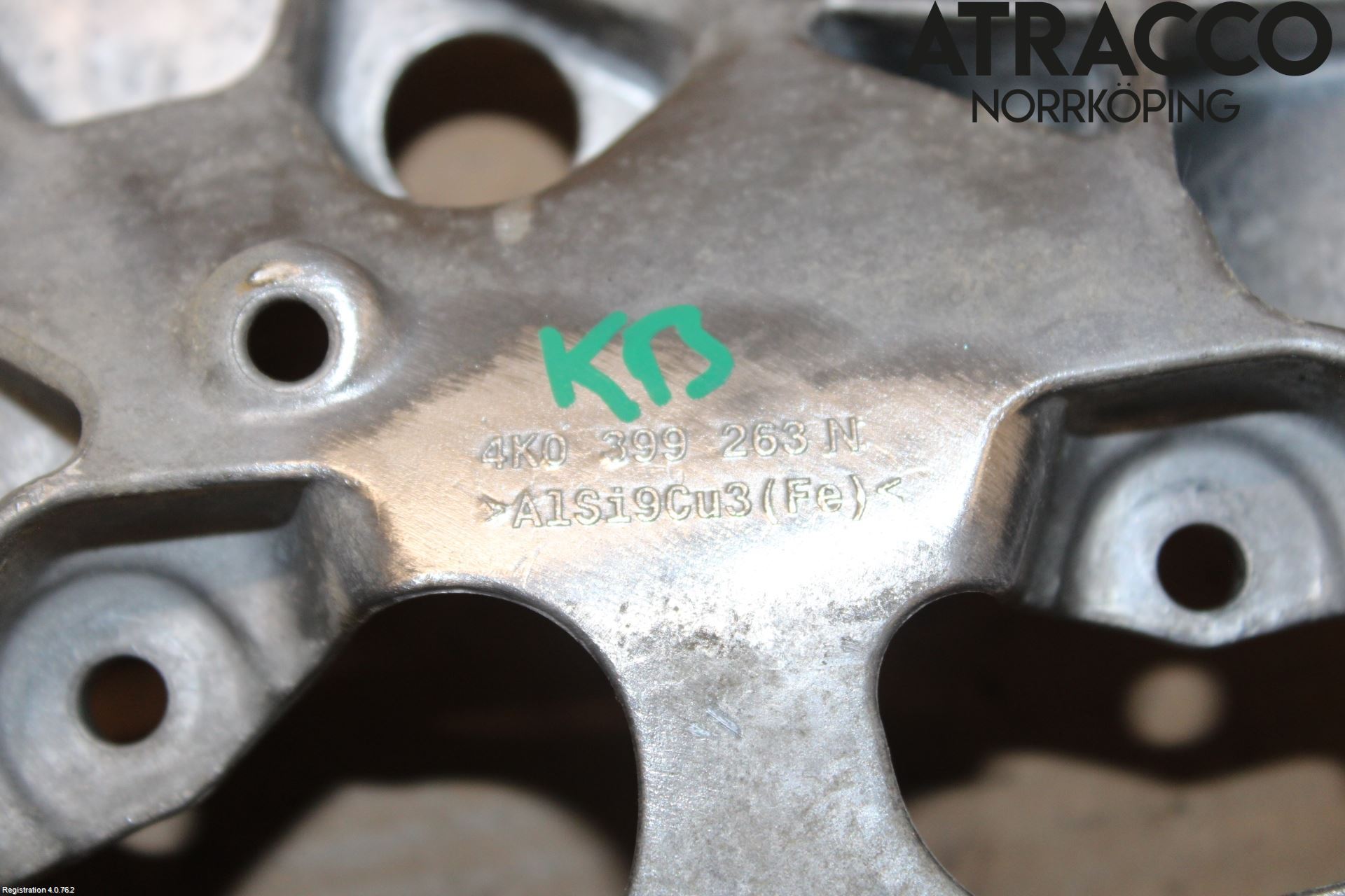 Audi A6 F2/C8 19- Motorbjelke (Langs Gående )