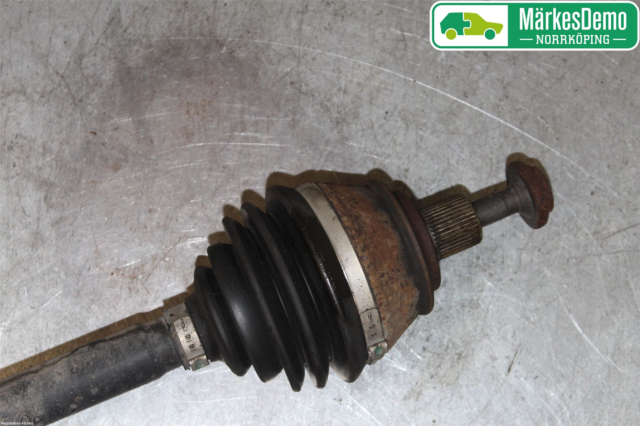 Audi A6/S6     05-11 Drivaksel Foran Kompl Venstre