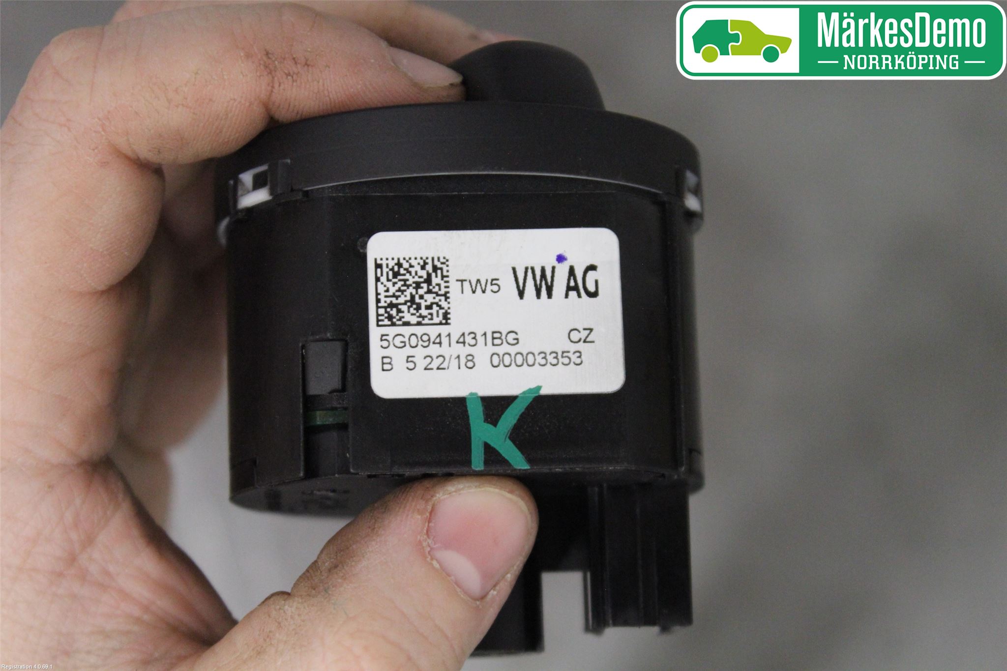 Volkswagen VW GOLF / E-GOLF VII 13-20 Bryter Hovedlys