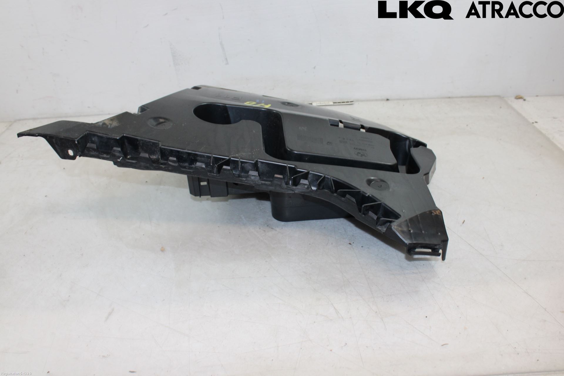 BMW 5 F10/F11/F18 09-17 Støtfangerfeste Bak Høyre