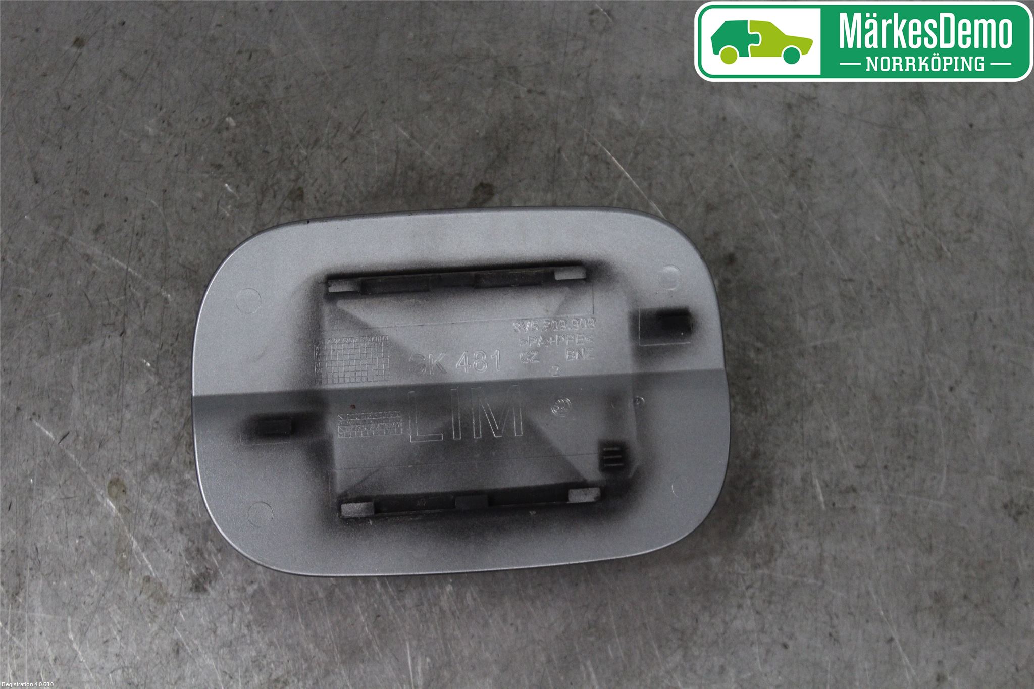 Skoda SUPERB 16-24 Drivstoff Tankluke
