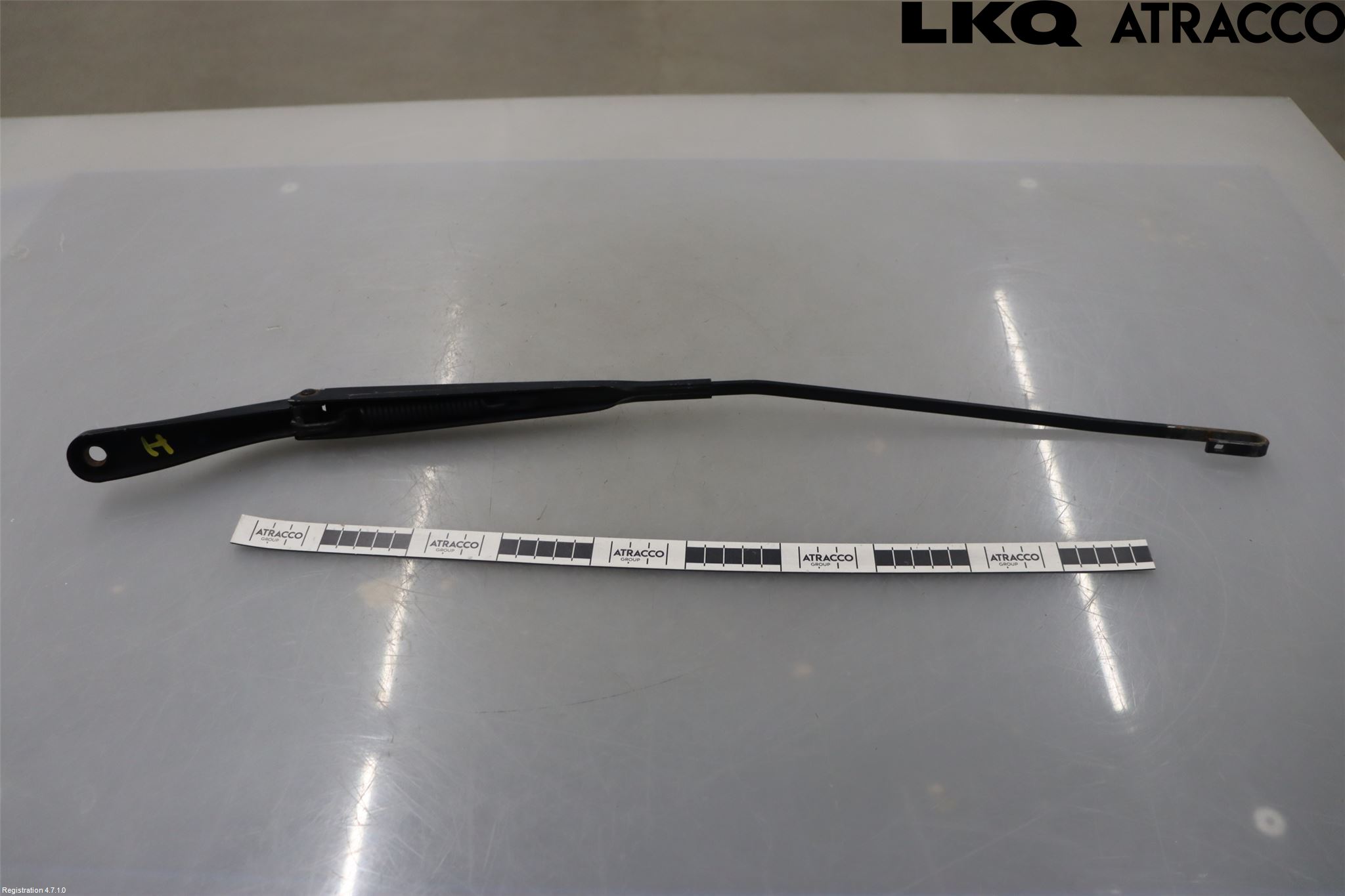 Nissan NV400 12-24 Viskerarm-Armer Frontrute