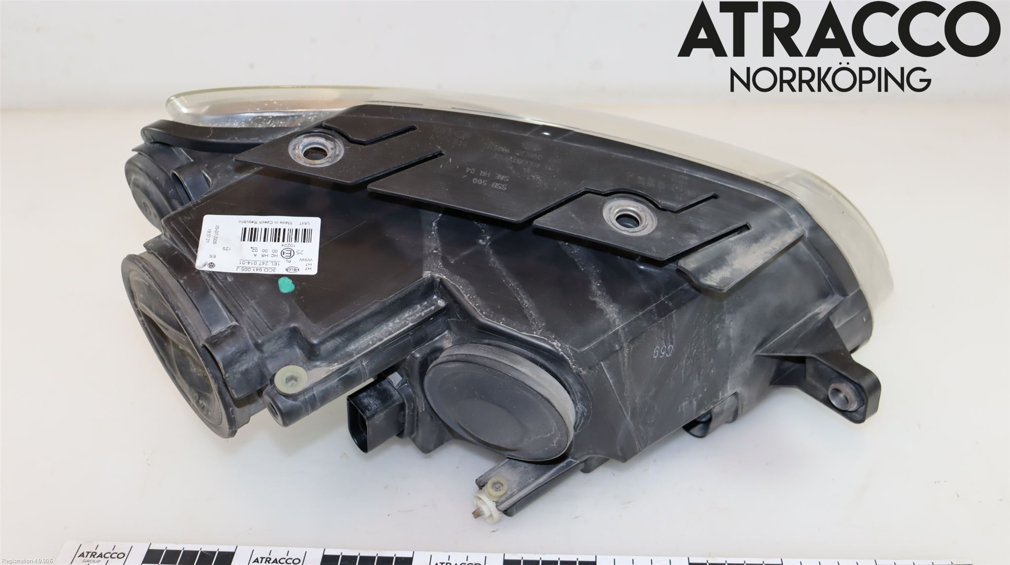 Volkswagen VW PASSAT 05-11 Frontlykt Venstre