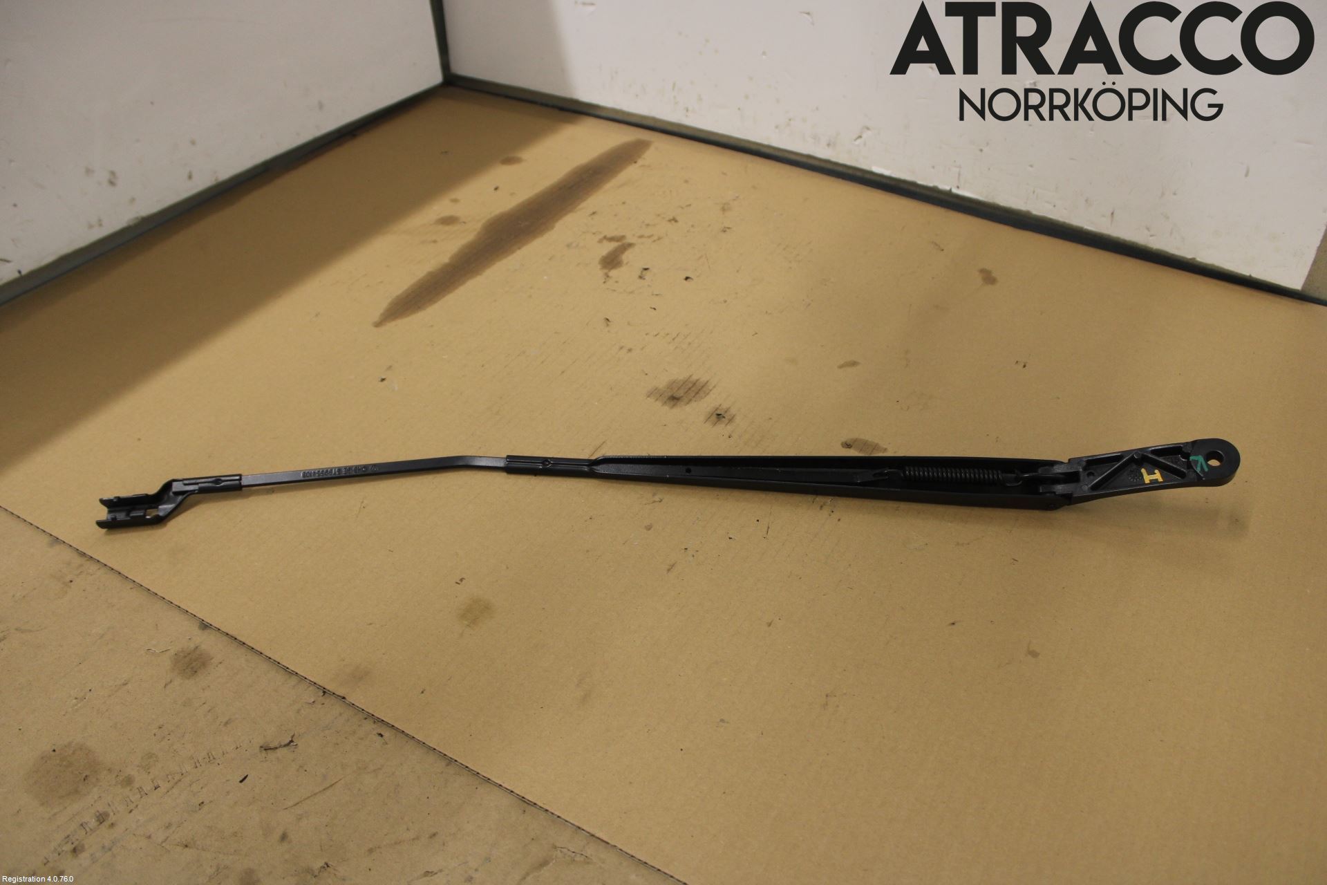Volkswagen VW TOURAN 16- Viskerarm-Armer Frontrute