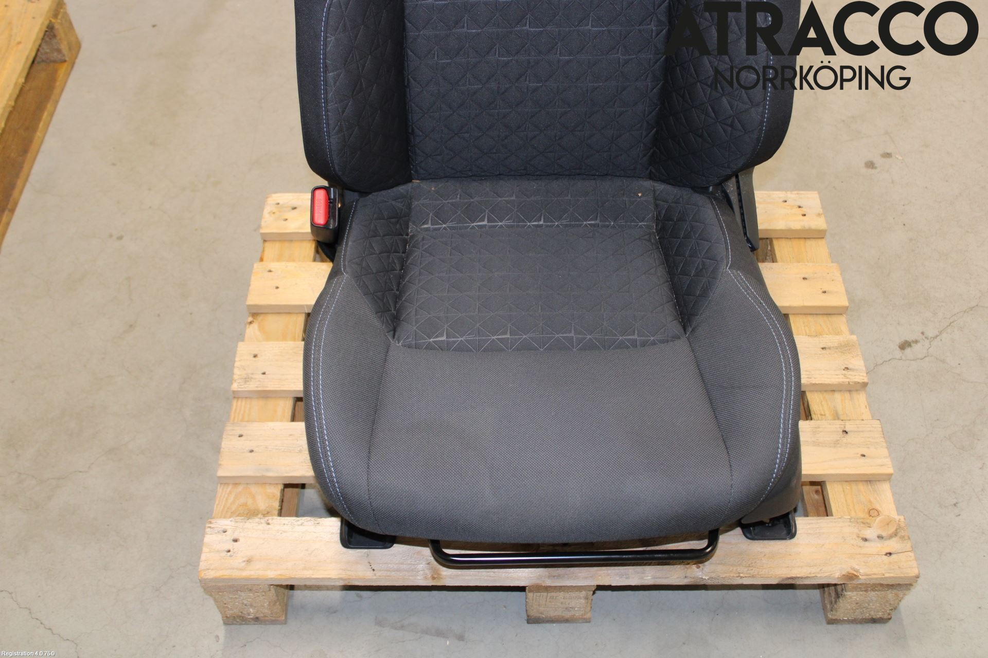 Toyota C-HR 16-23 Innr Sete Foran Venstre