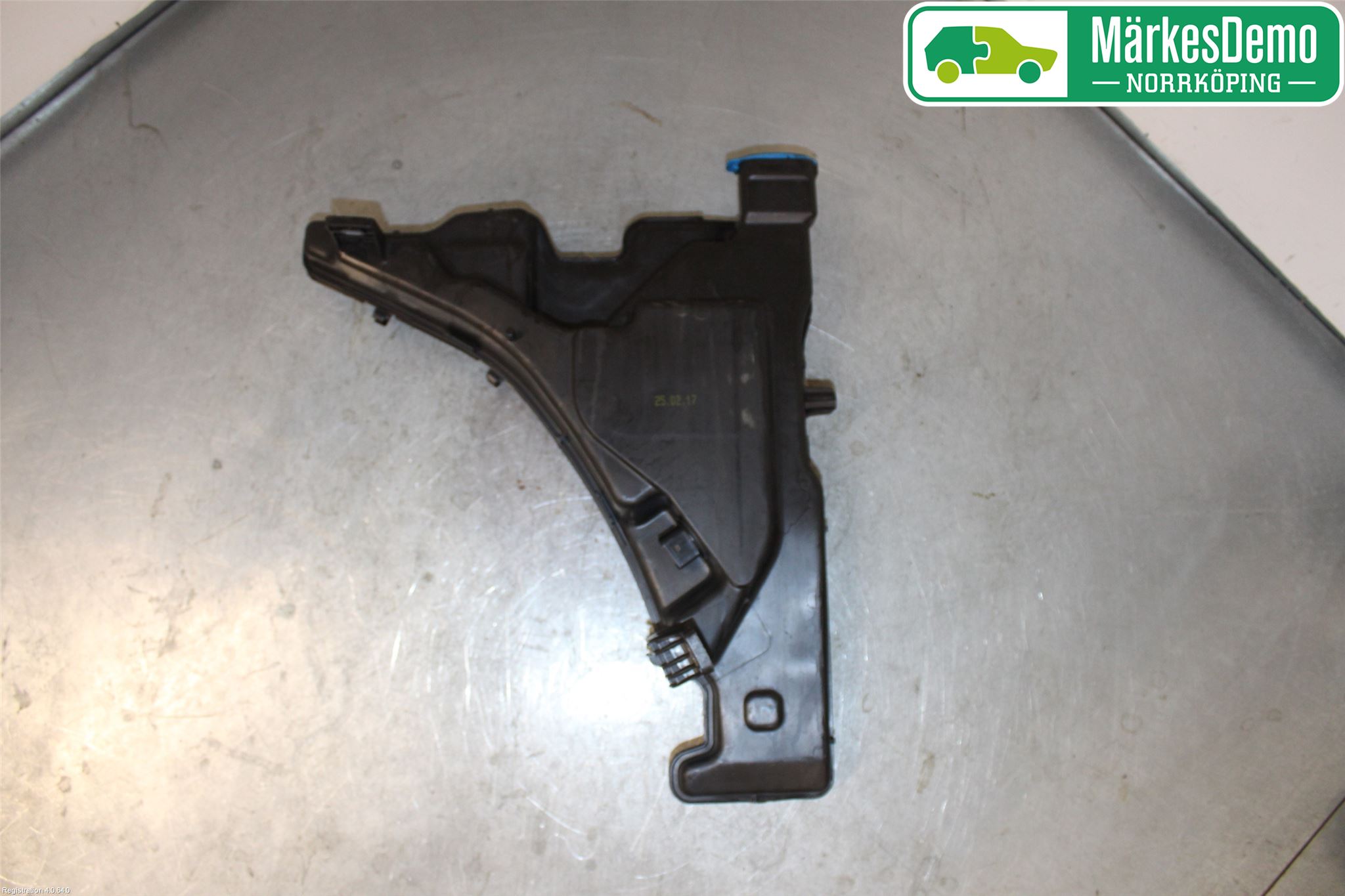 Audi A4/S4 B9 16-19 Spylerbeholder Frontrute