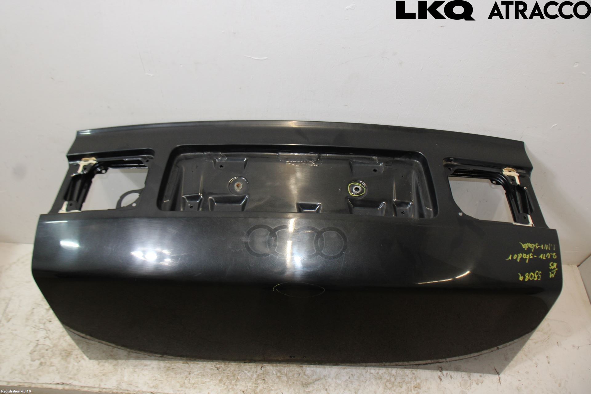 Audi A8/S8 4D 94-02 Bakluke Koffertlokk