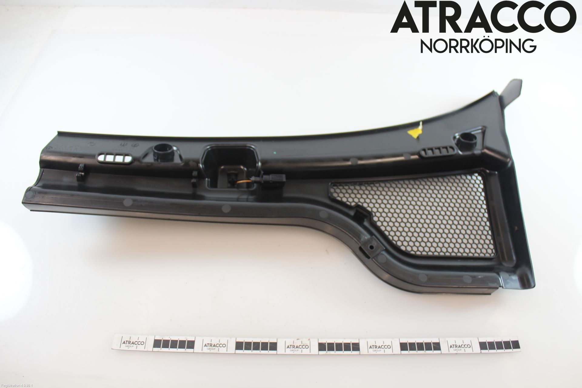 Skoda SCALA 19- Visker Deksel-Grill-Under Frr