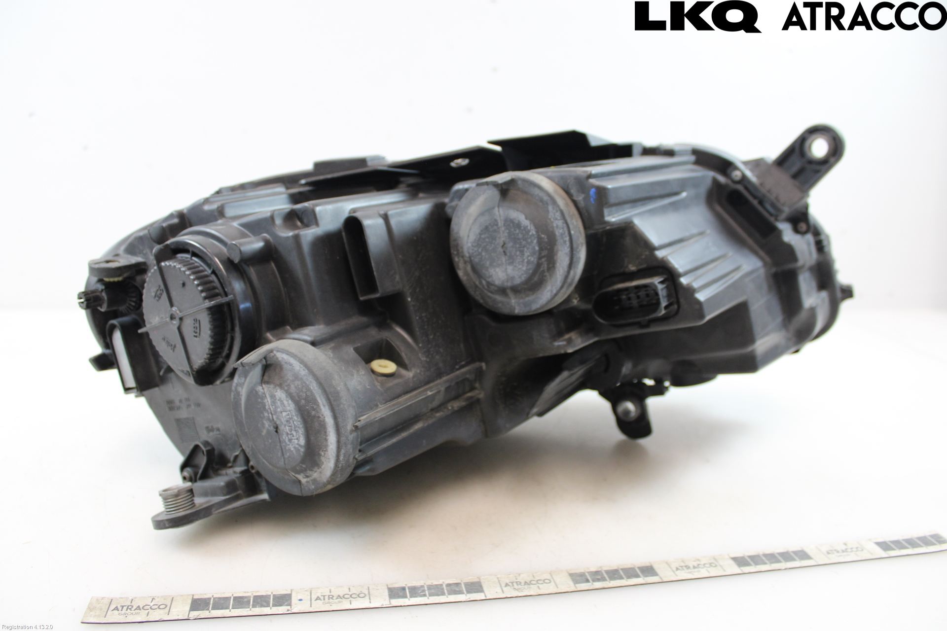 Volkswagen VW PASSAT 11-14 Frontlykt Venstre