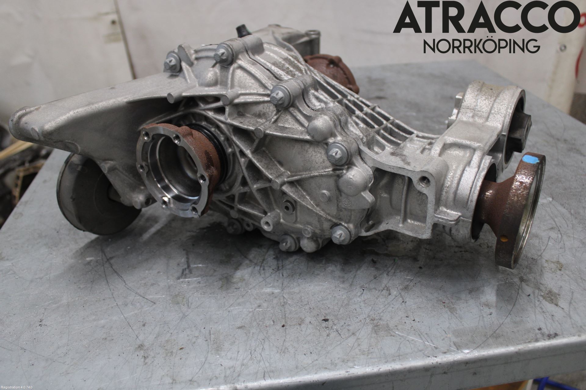 Audi A4/S4 B9 20- Bakaksel Kardang Bak -Diff