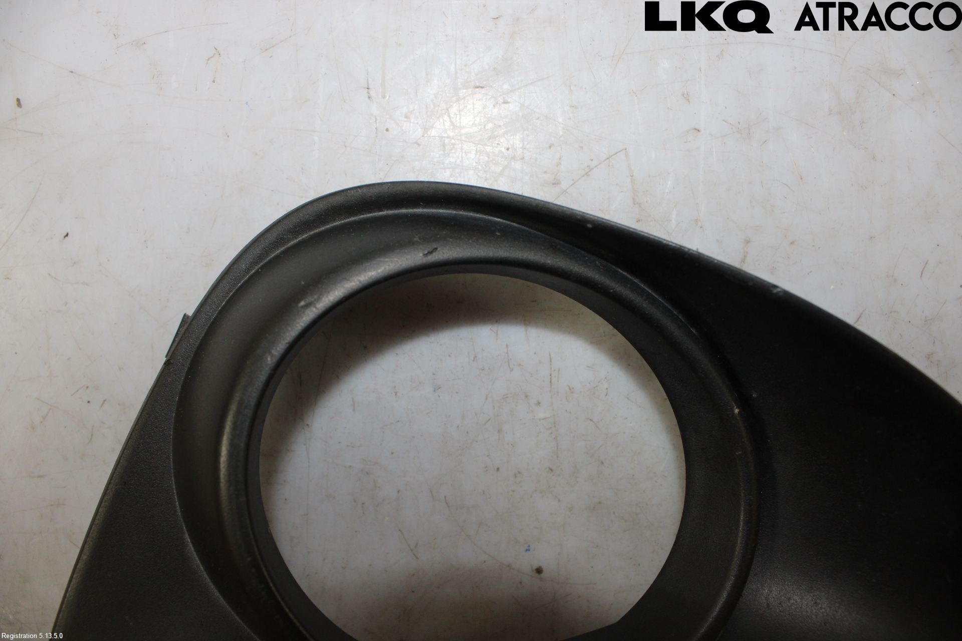 Toyota YARIS XP130 12-14 Frontlykt Kurve-Tåkelys Ramme