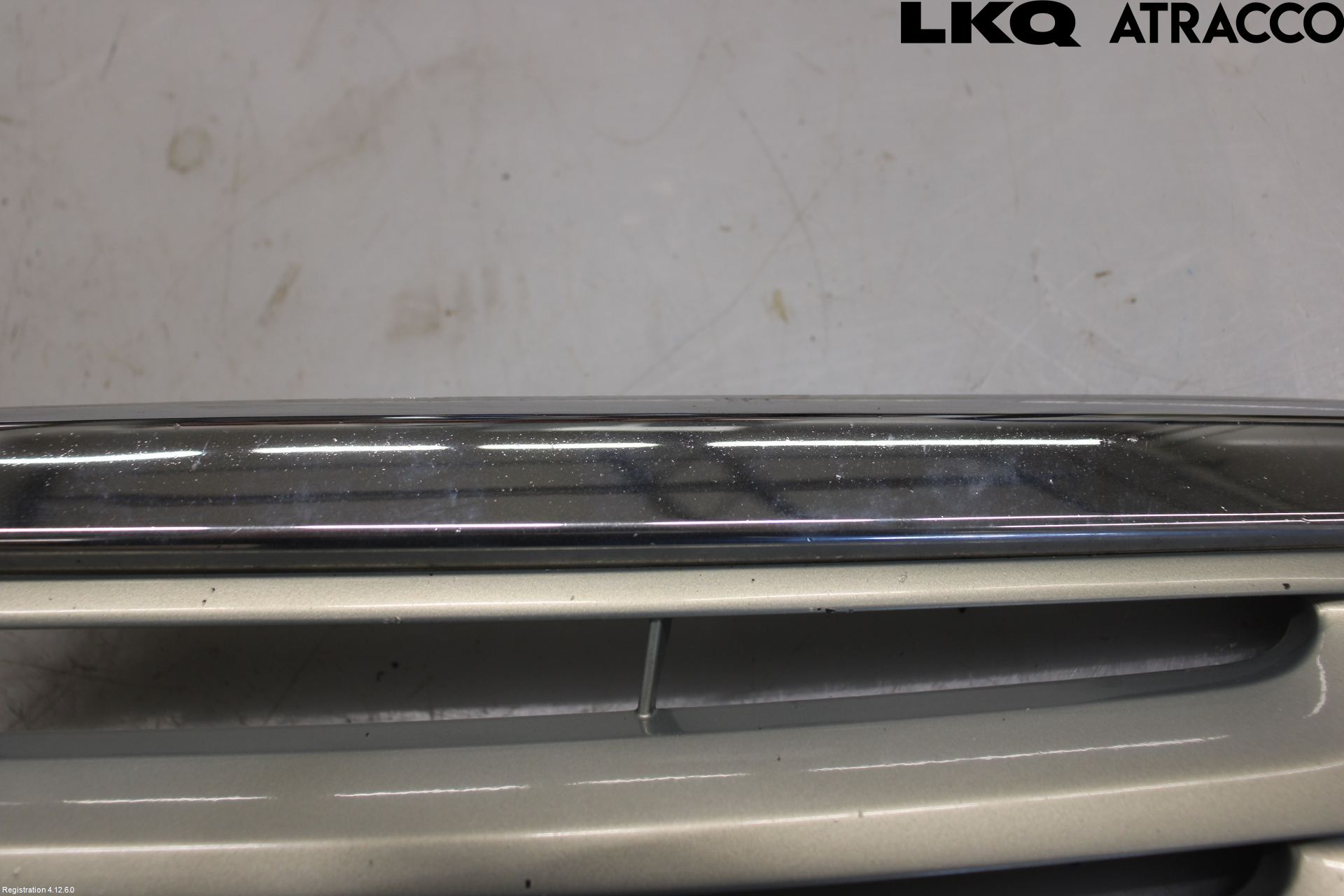 Toyota AVENSIS 07-08 Grill Komplett