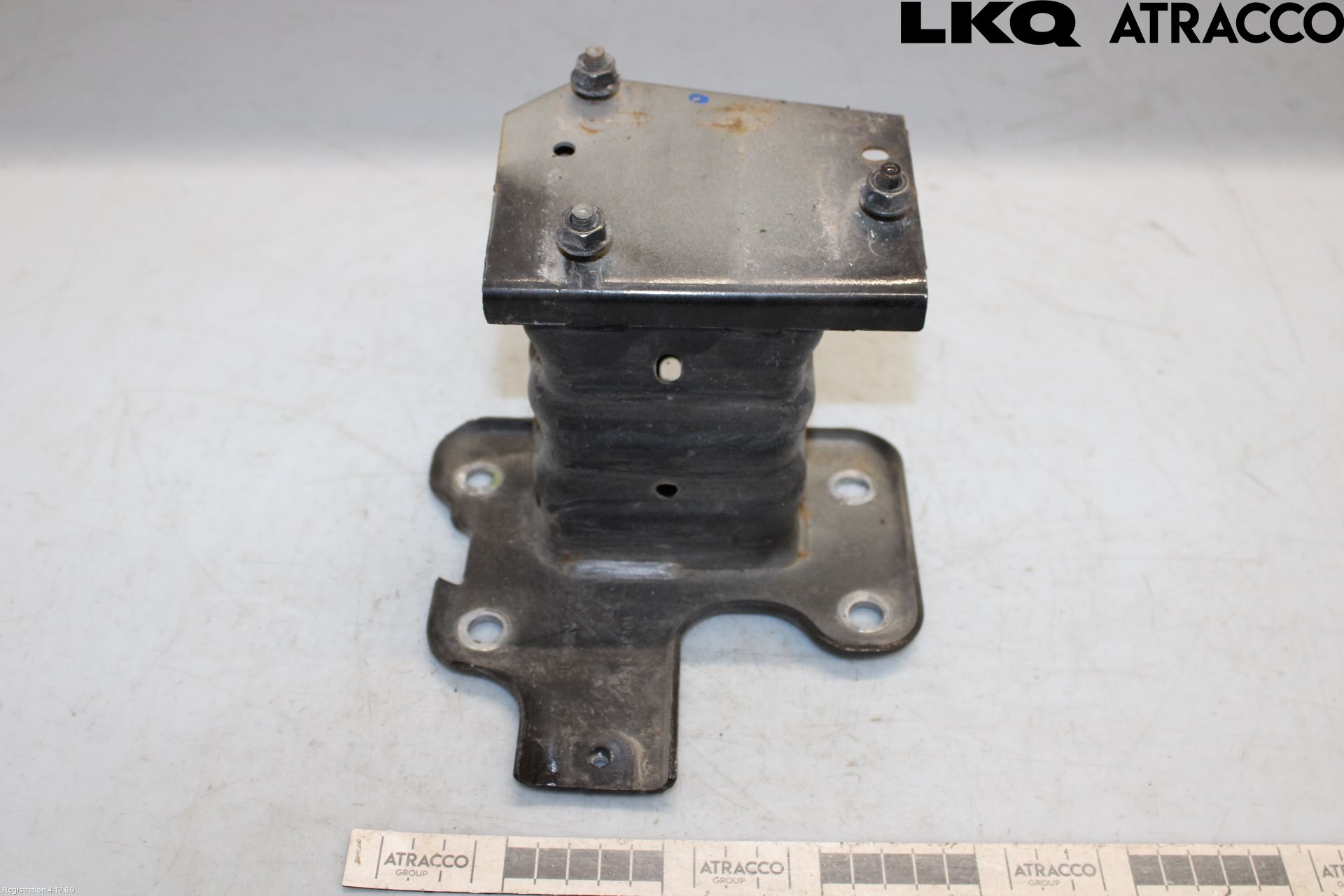 Nissan QASHQAI 14-17 Støtfanger Foran Feste