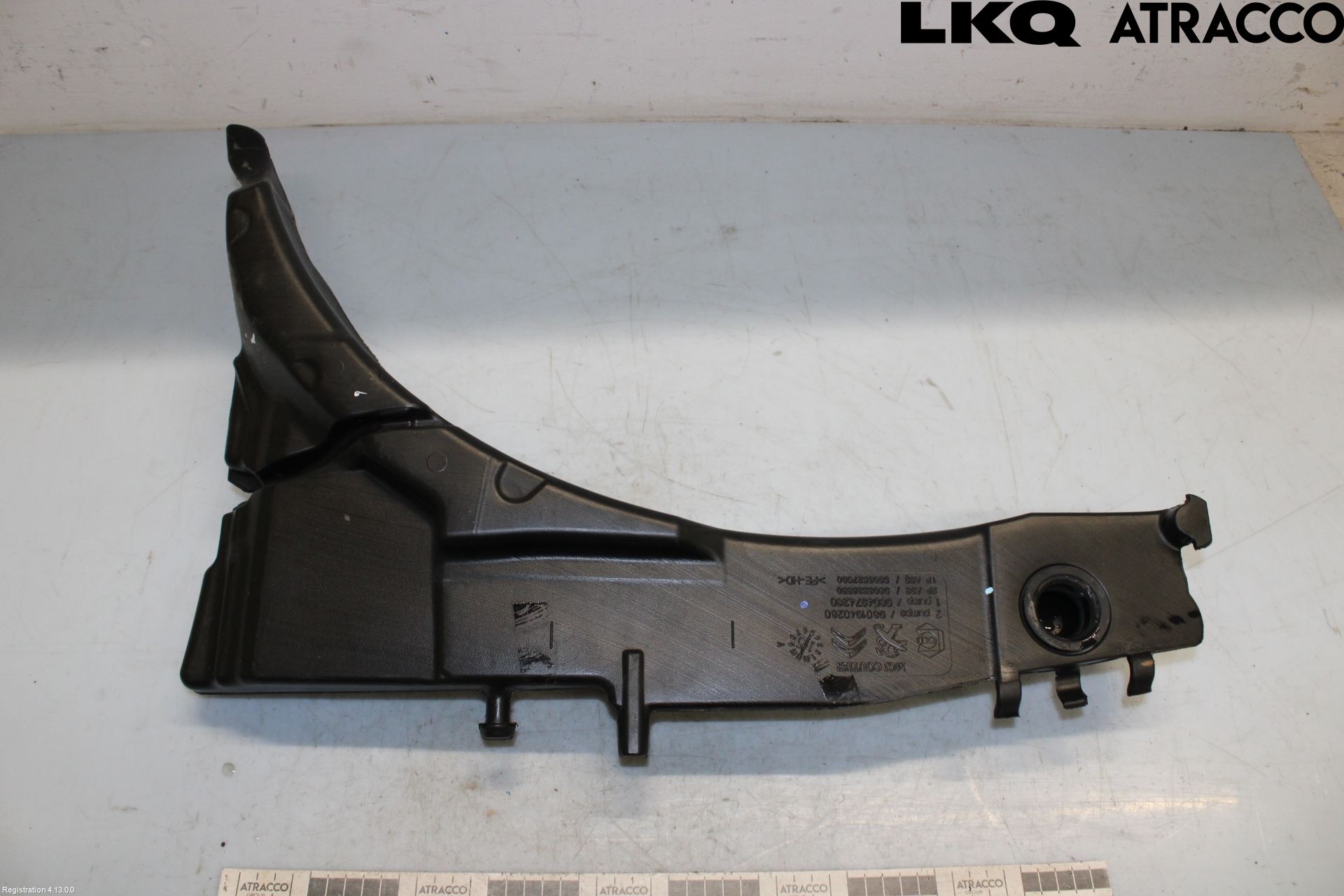 Peugeot 308 14-21 Spylerbeholder Frontrute-Lykte