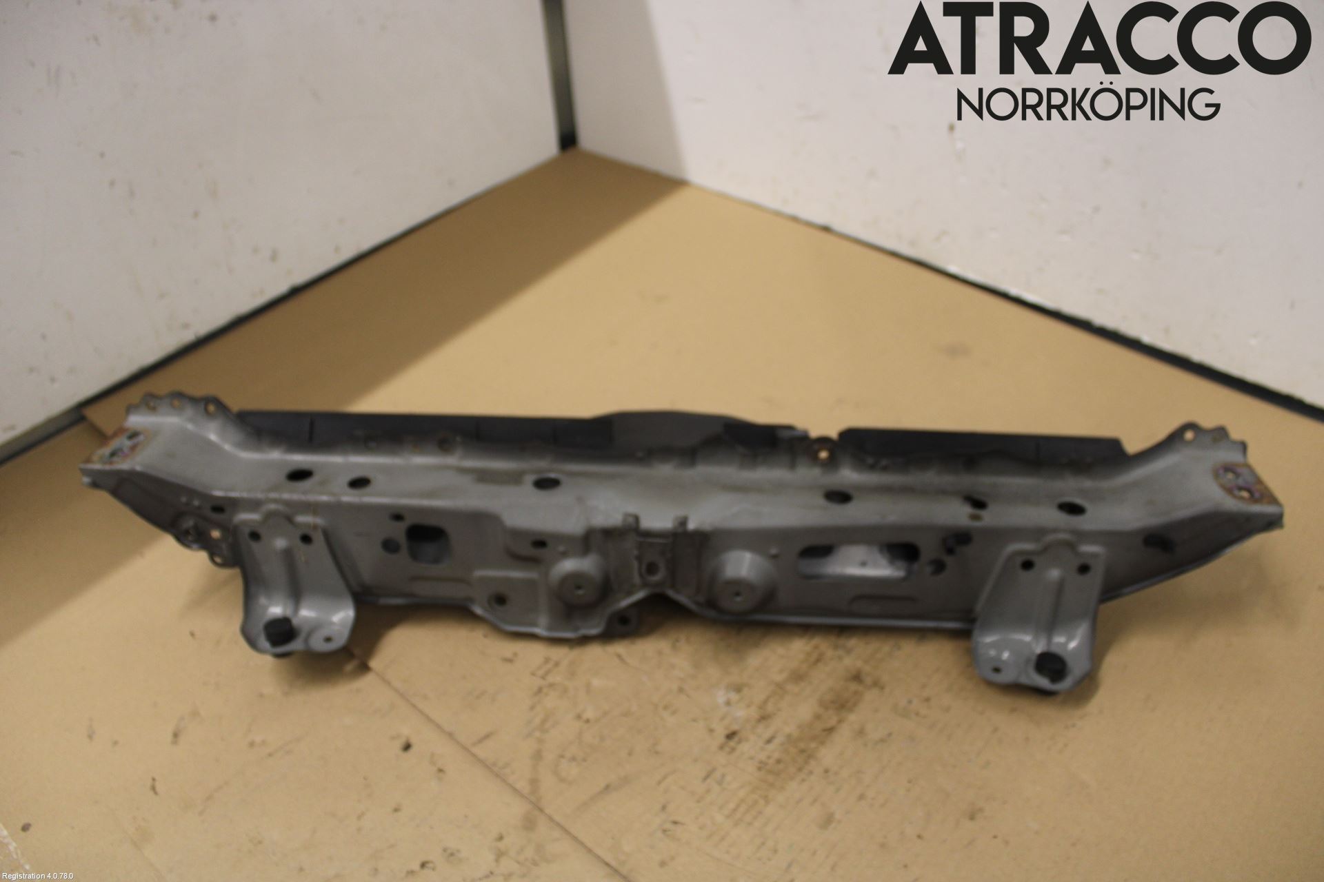 Toyota YARIS XP90 06-11 Frontplate