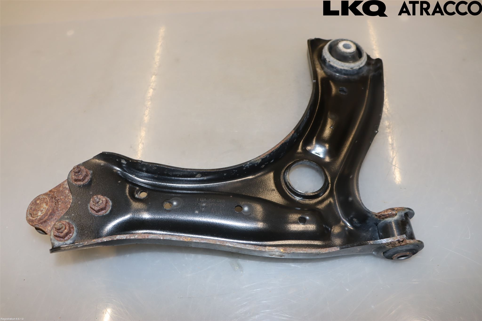 Volkswagen VW POLO 10-17 Bærearm Foran Venstre Nedre