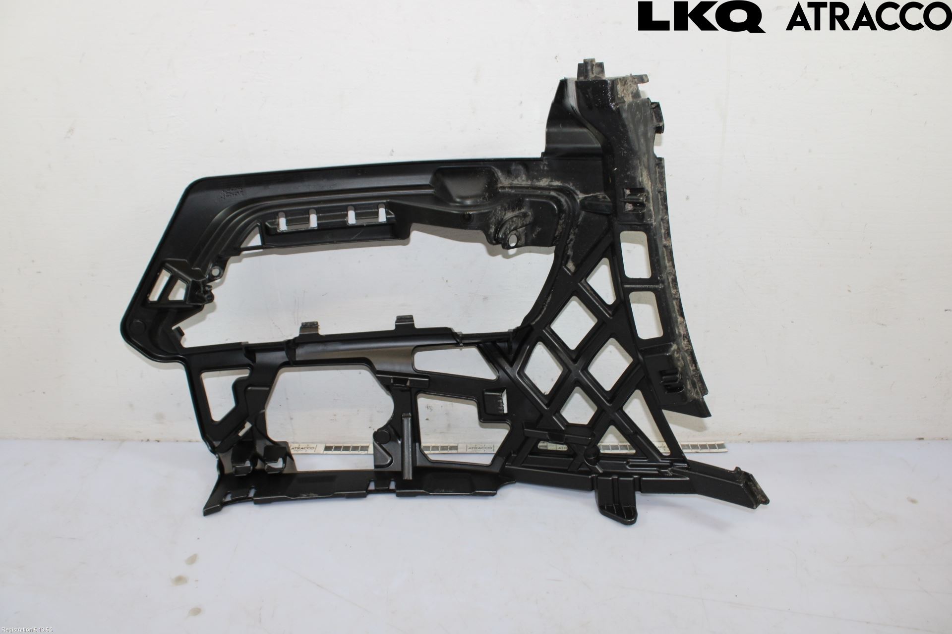 Volkswagen VW GOLF / E-GOLF VII 13-20 Støtfangerfeste Foran Venstre