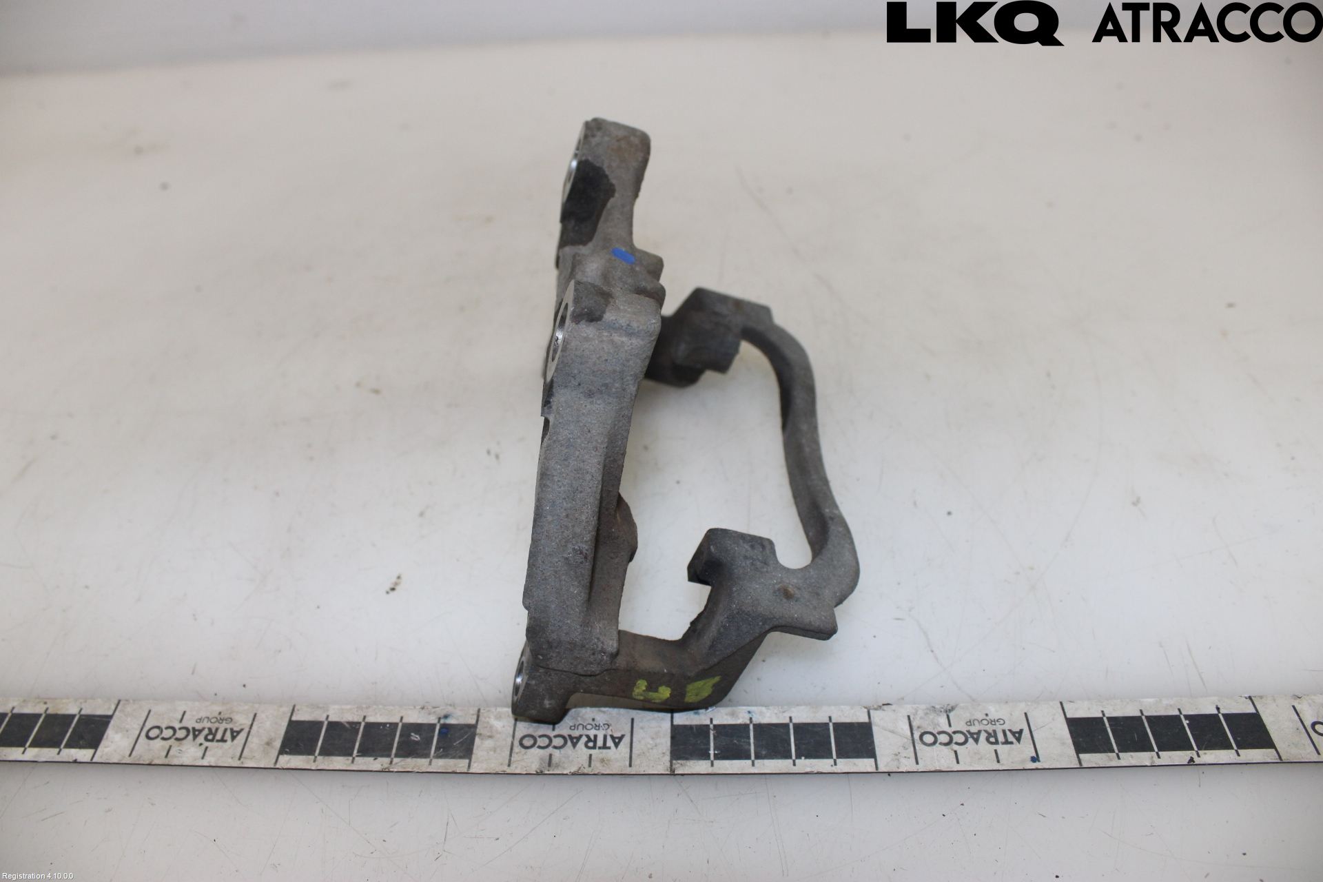MG 4 23- Bremsecaliper Feste Holder