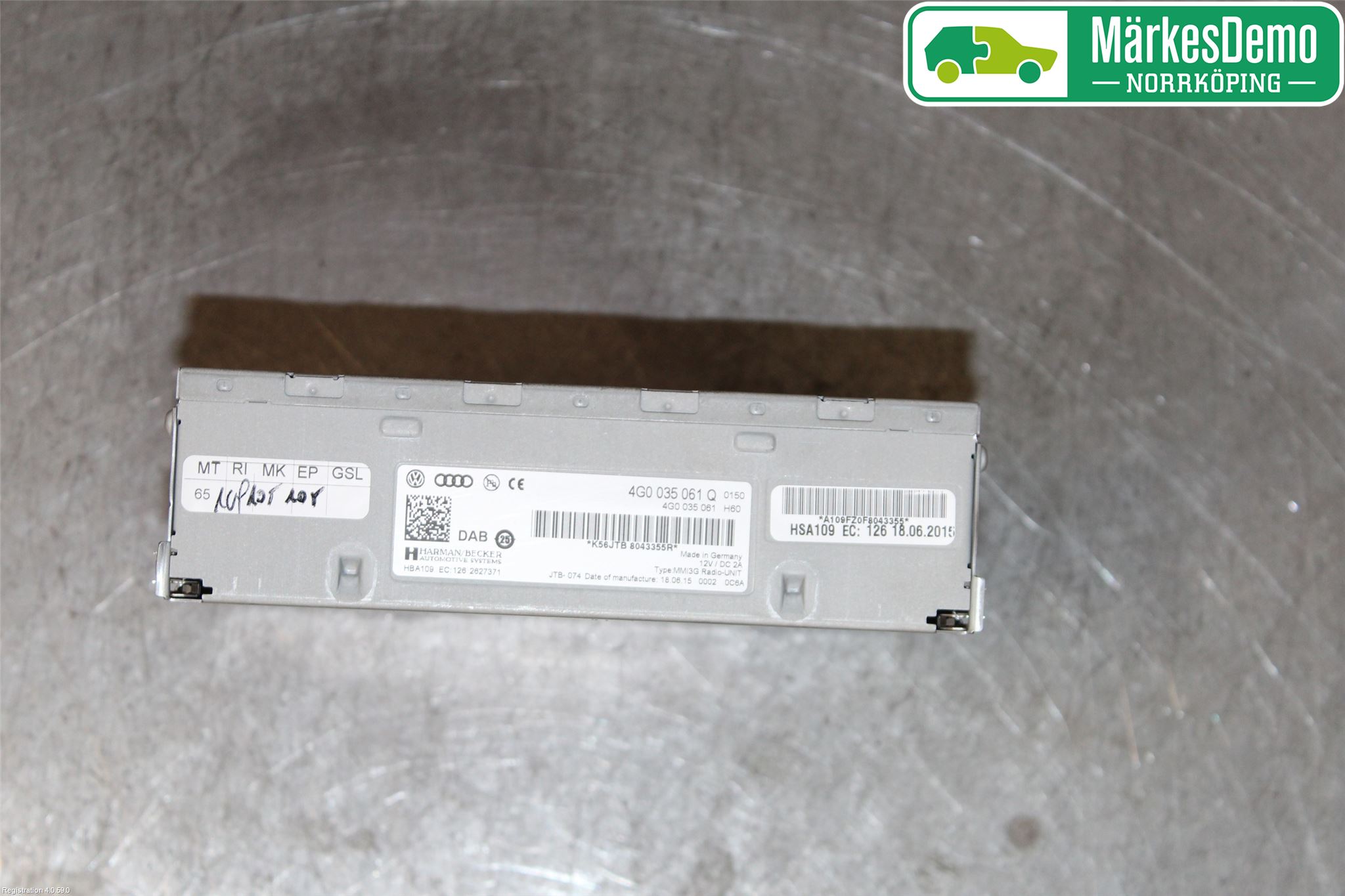 Volkswagen VW TOUAREG 7P 11-18 Stereo Radio