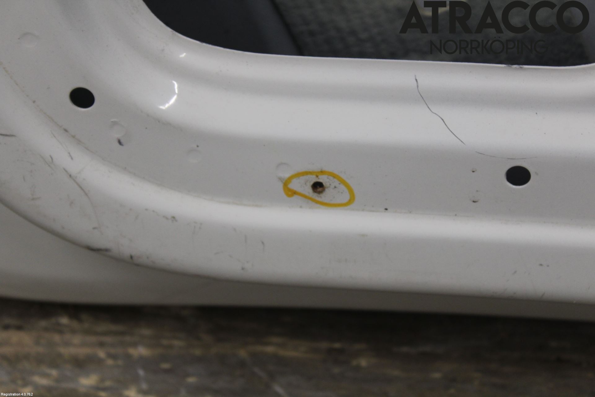 Volkswagen VW CADDY      04-10 Dør Bak Van - Vare Høyre